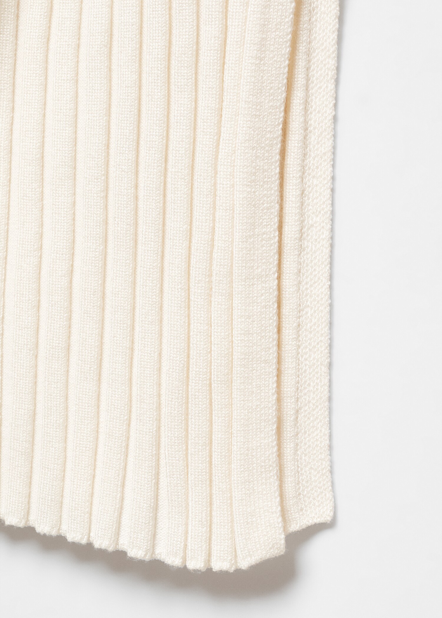 Ribbed V-neck top - Details of the article 8