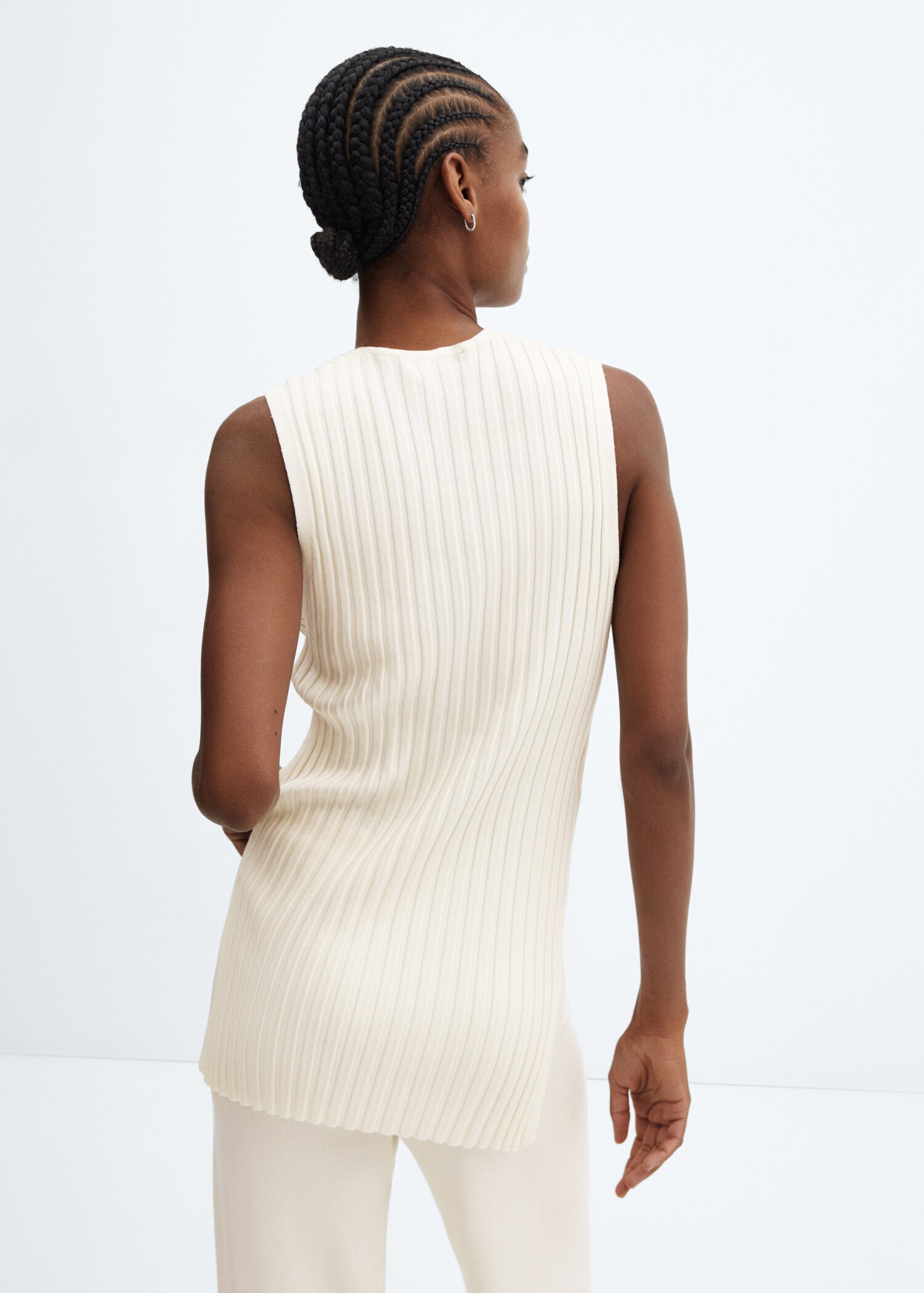 Ribbed V-neck top - Reverse of the article
