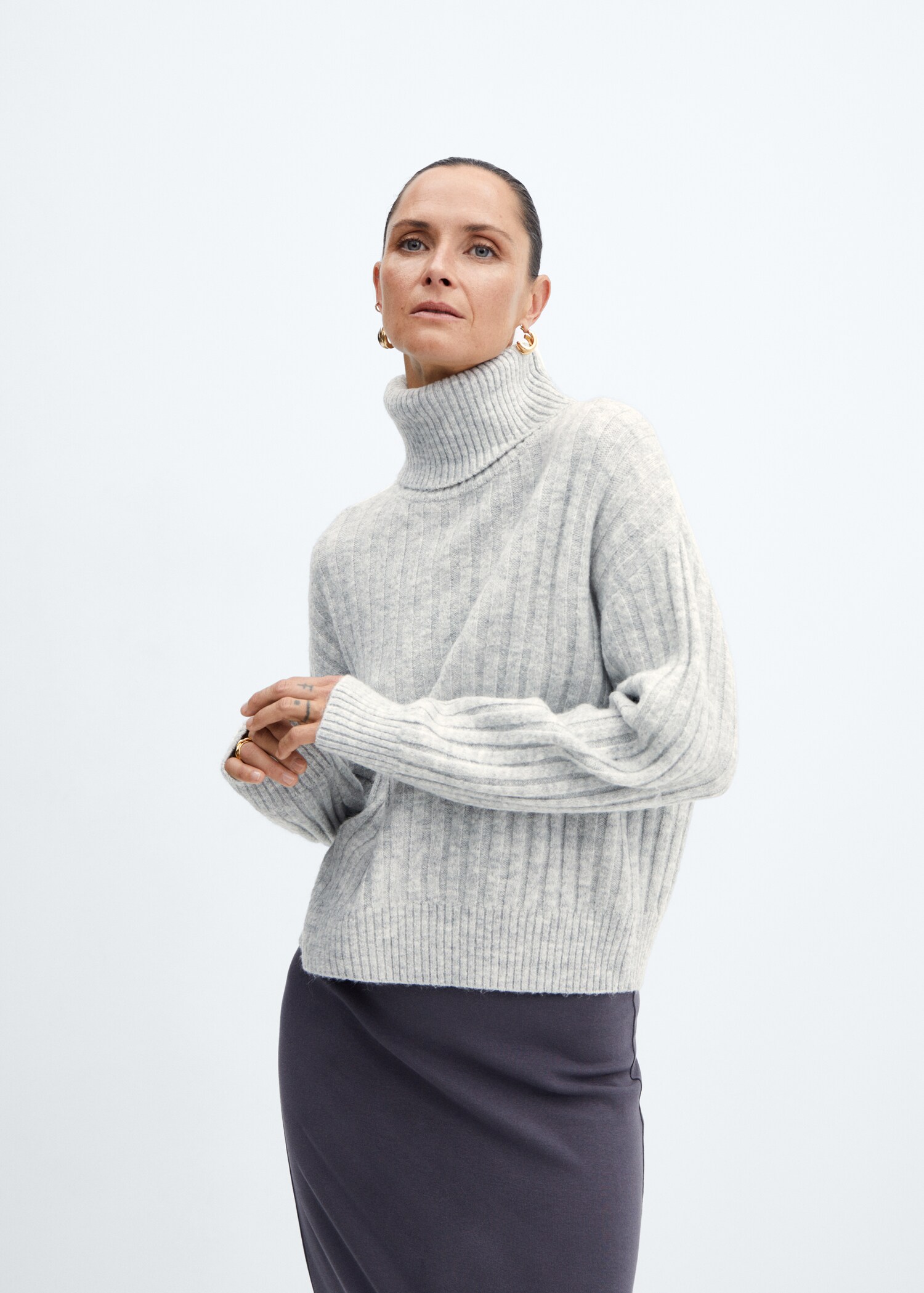 Rolled neck cable sweater - Medium plane