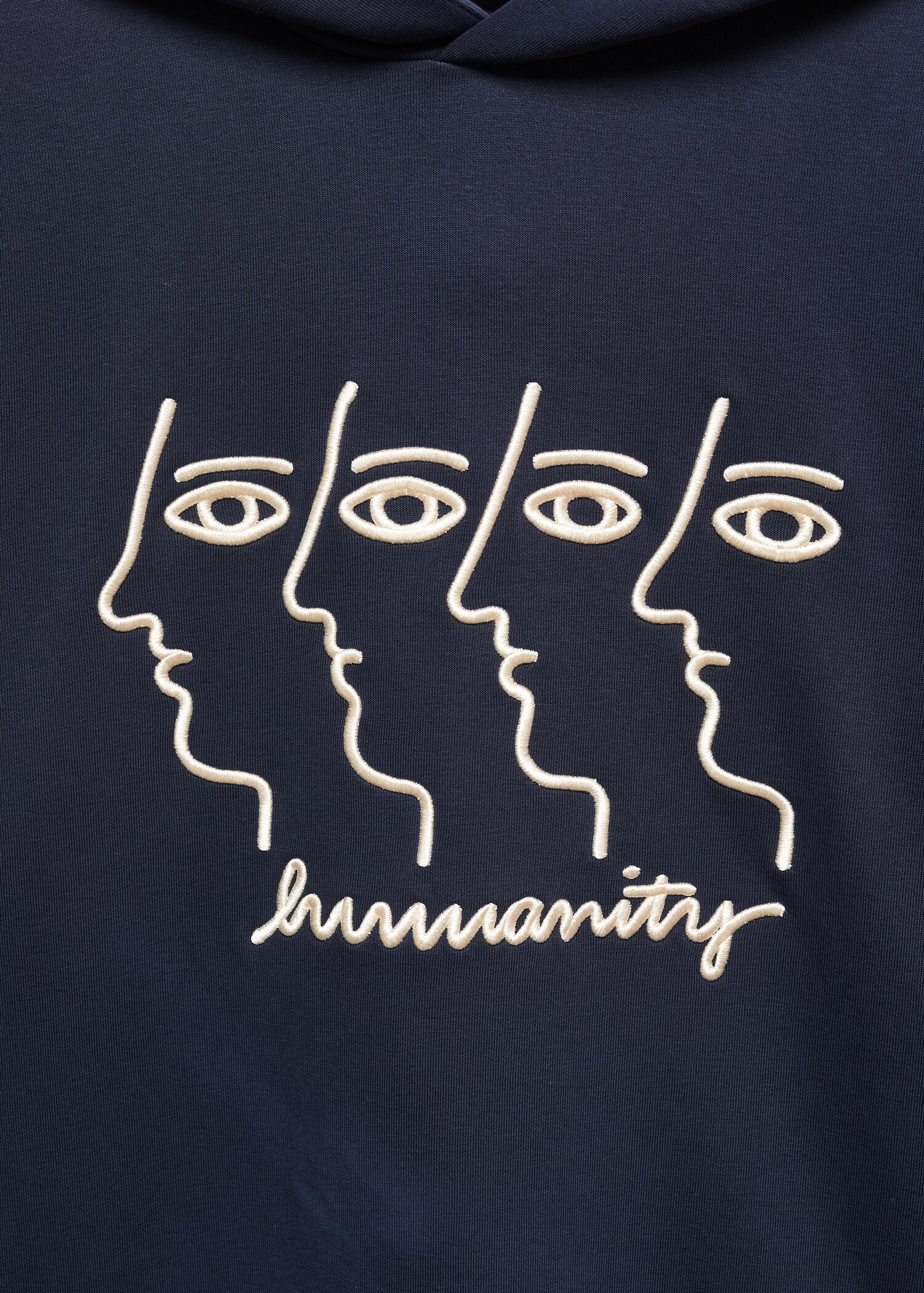 Kapuzenpullover mit Stickerei - Detail des Artikels 8