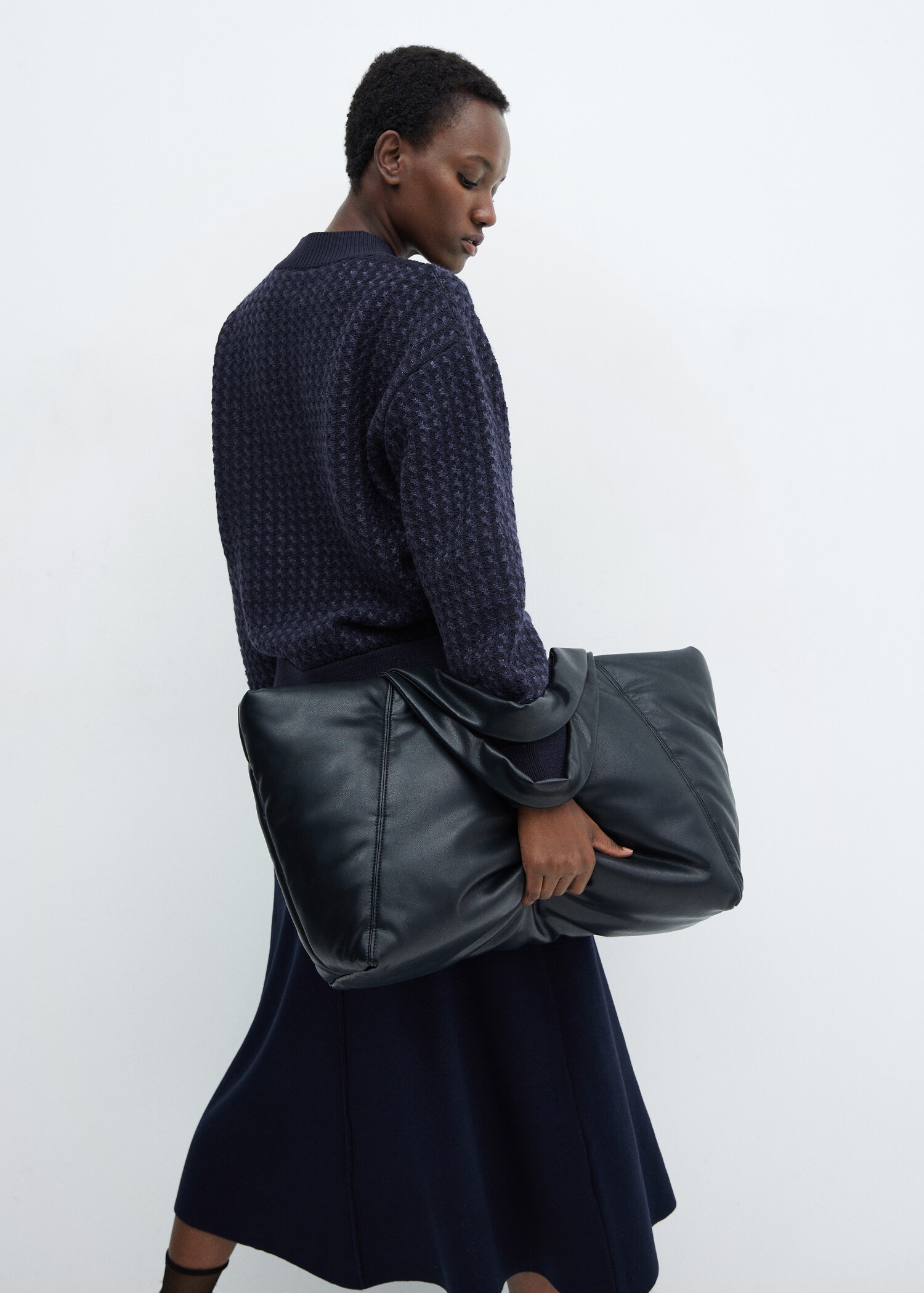 Knitted bomber jacket - Details of the article 2