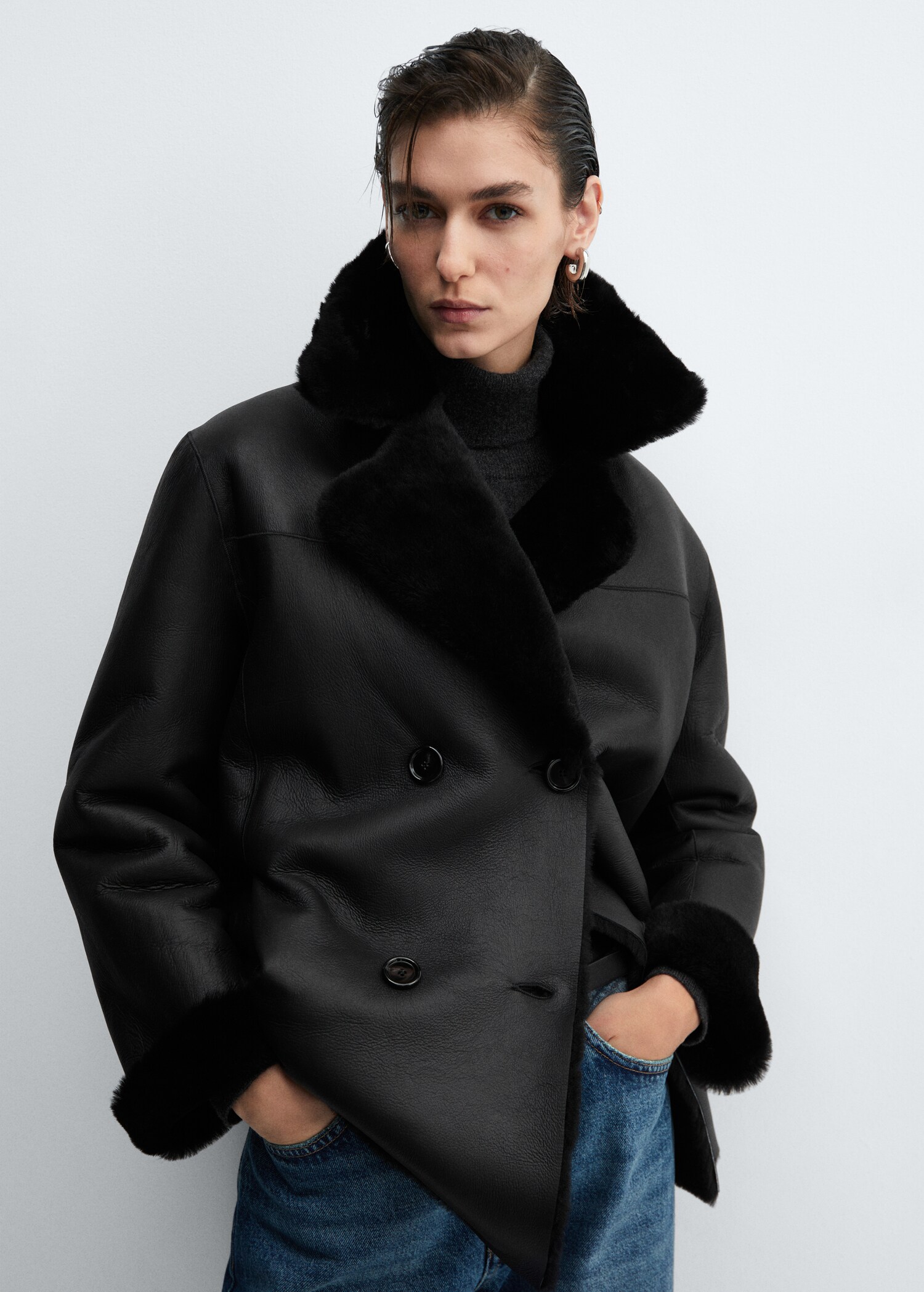Chaqueta piel doble faz - Plano medio