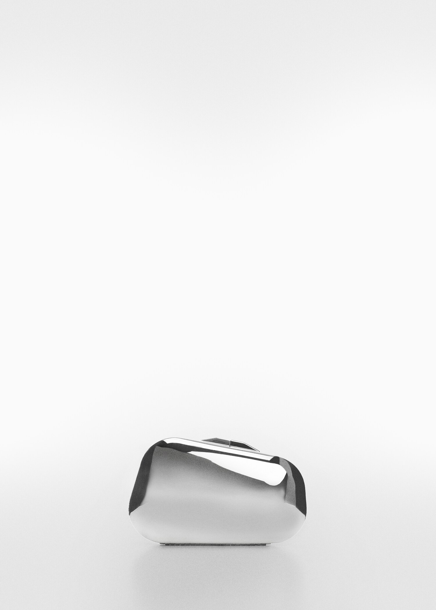 Metallic clutch bag - Article without model