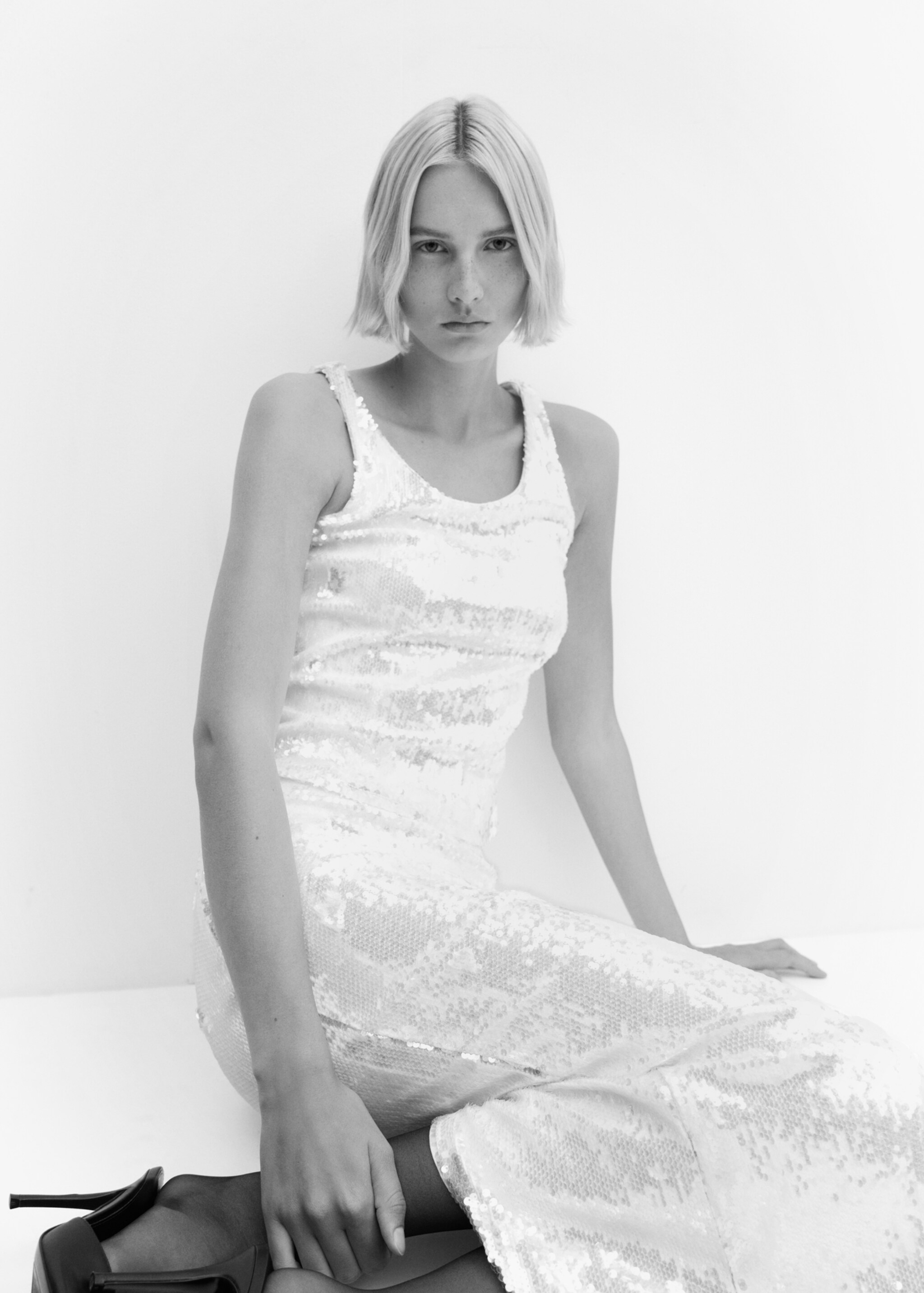 Sequined tank top - Details of the article 2