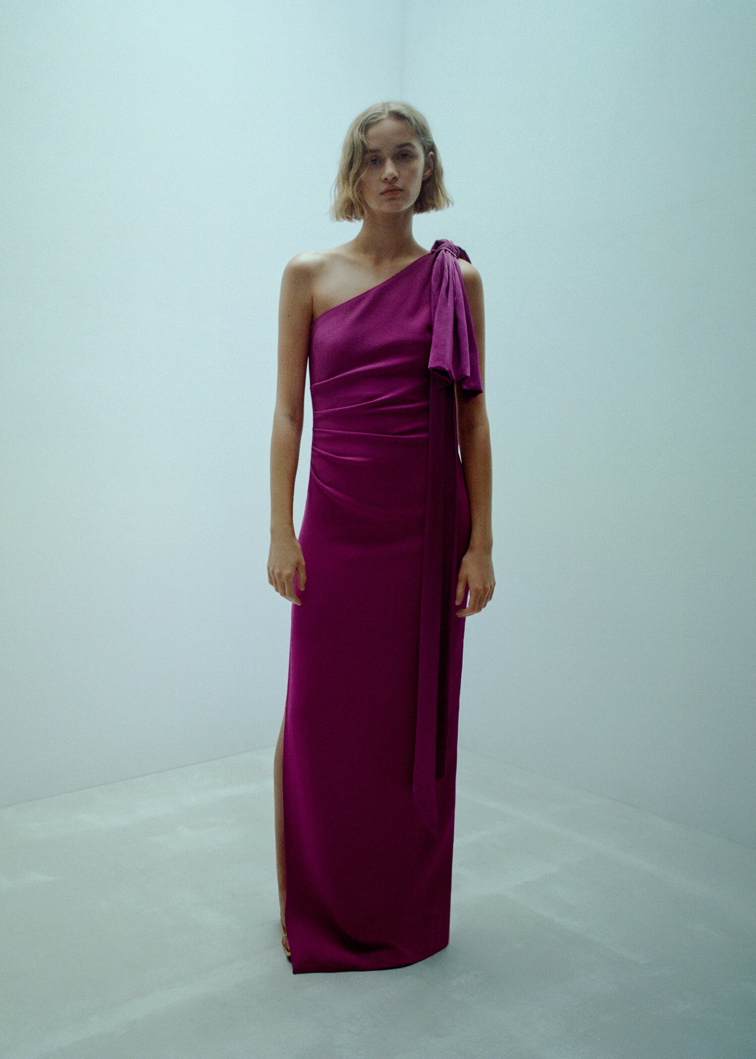 Asymmetrical maxi-bow dress - Details of the article 6