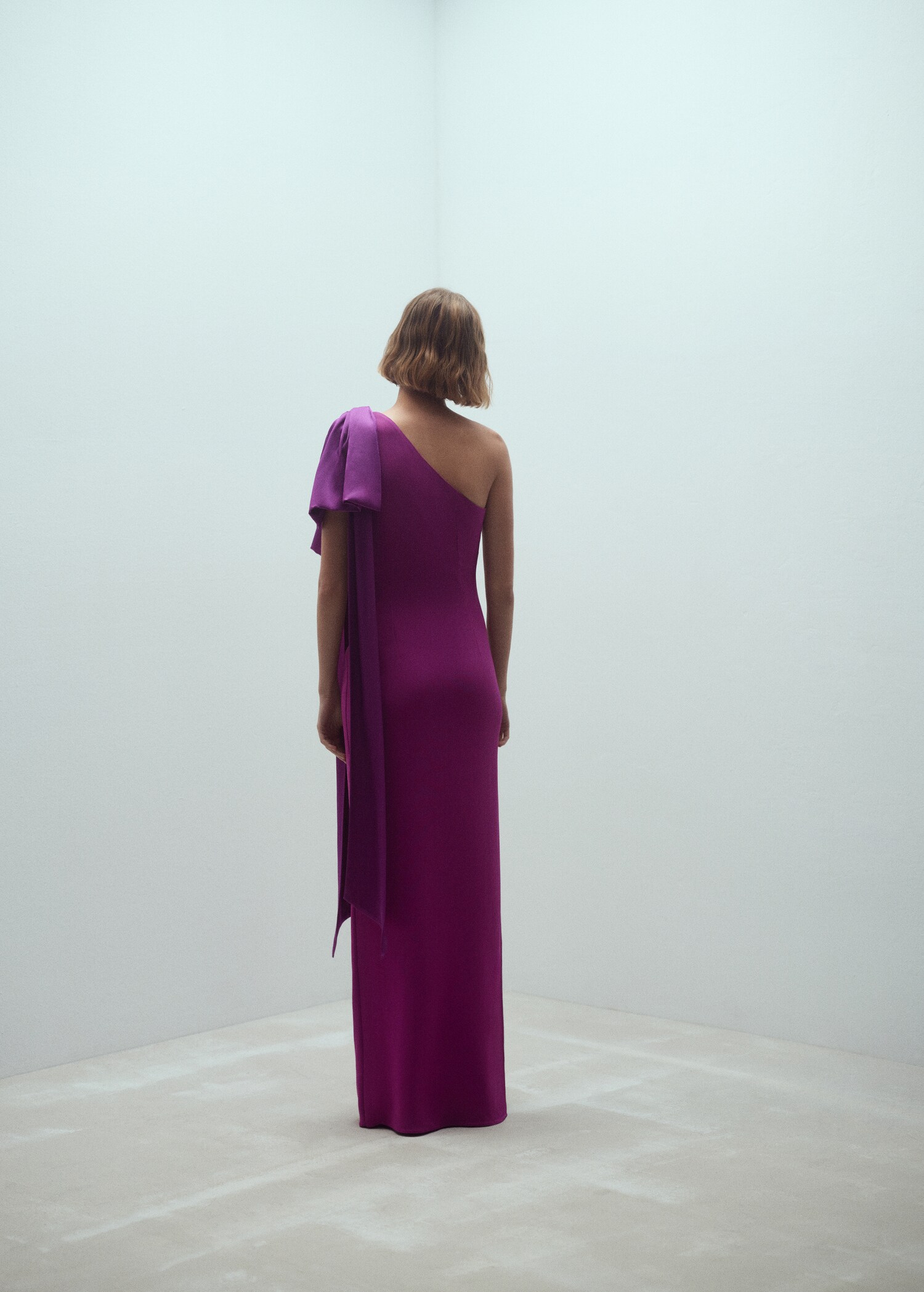 Asymmetrical maxi-bow dress - Reverse of the article