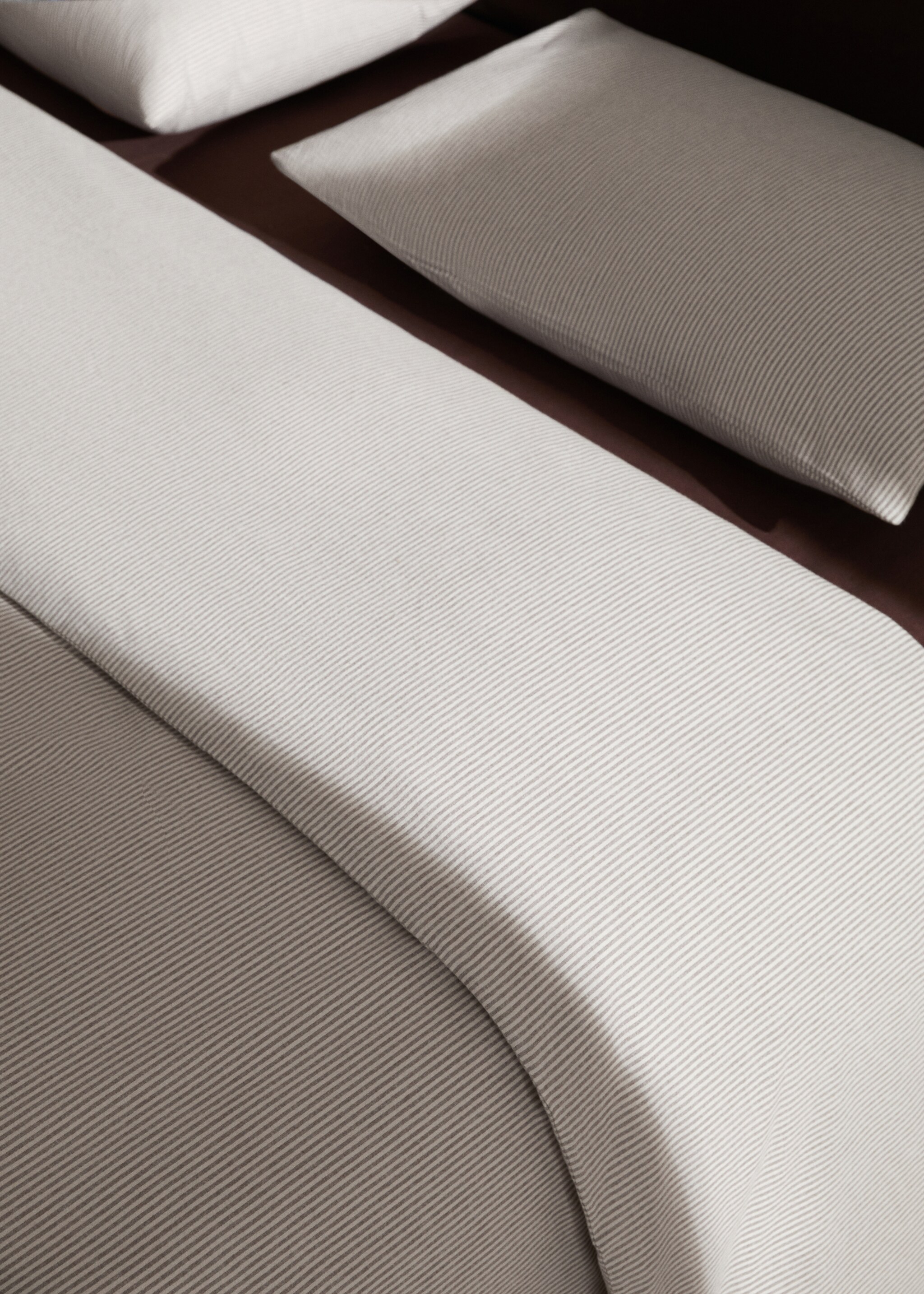 Striped flannel duvet cover Single bed - Details of the article 8, Beige. Ref: 57019225-00.