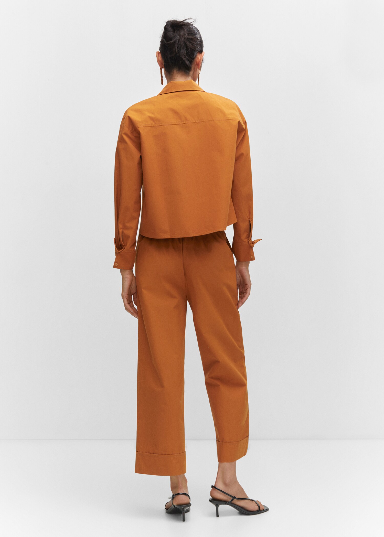 Pleated culottes trousers - Reverse of the article