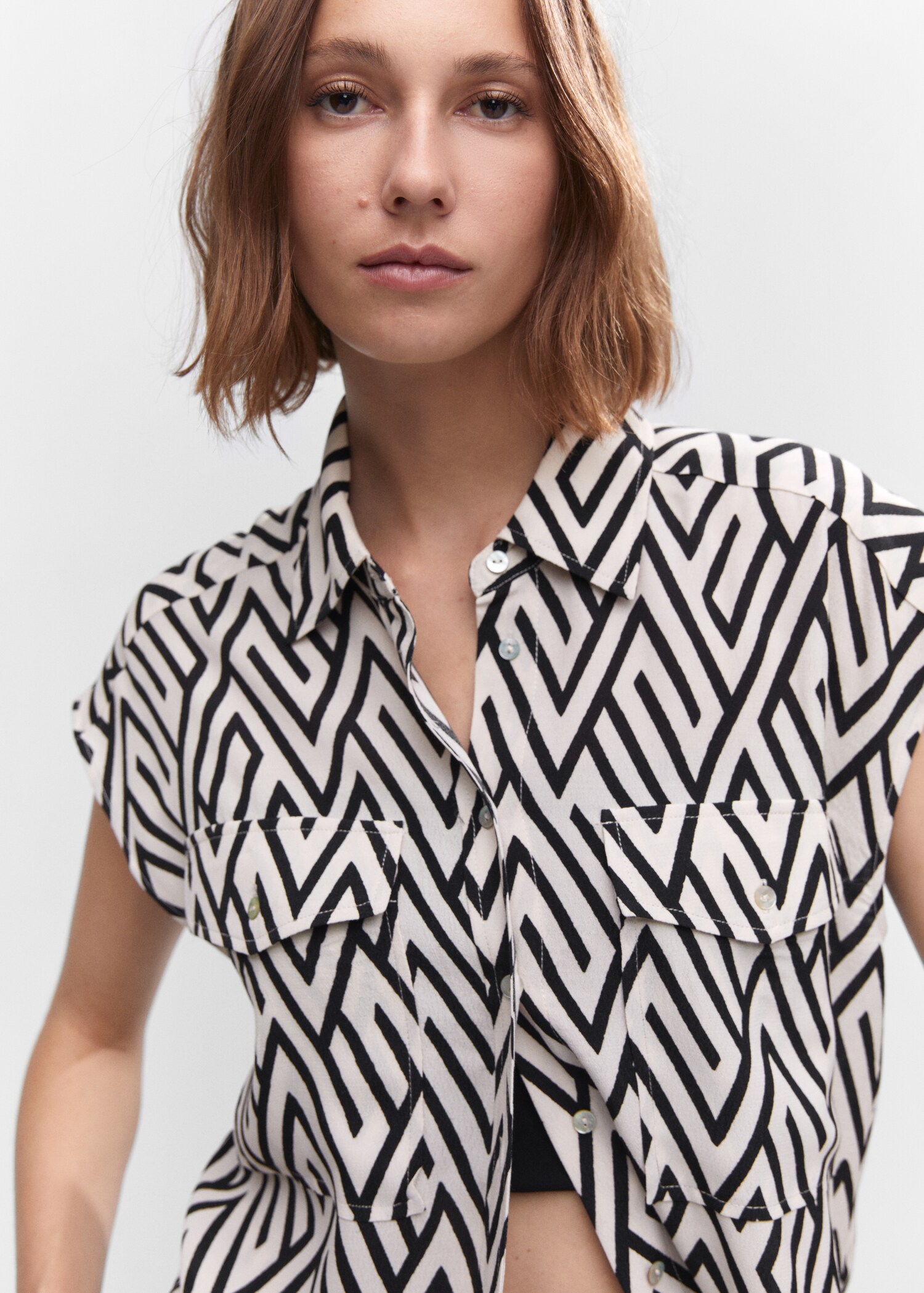 Oversize flowy shirt - Details of the article 1