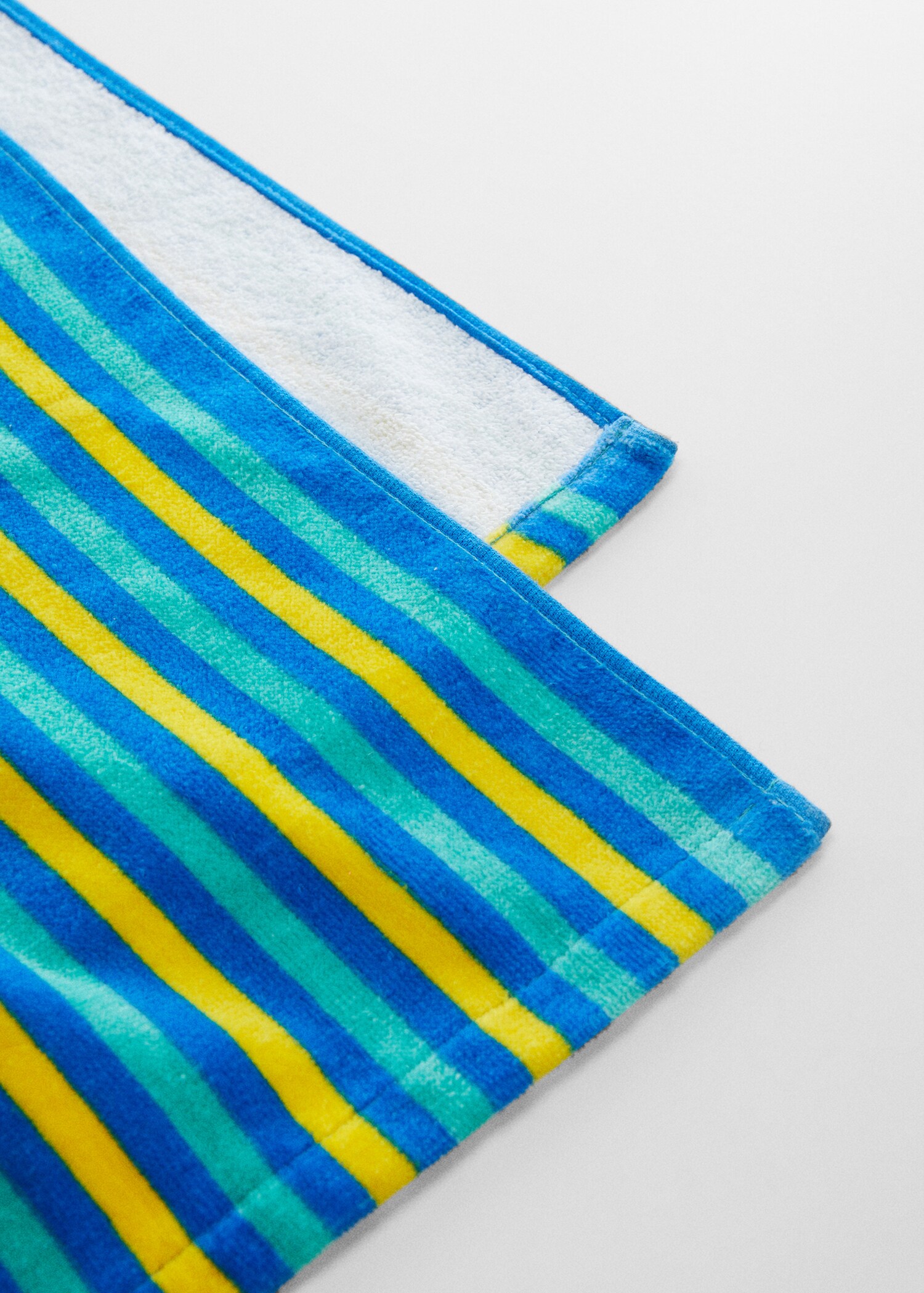 Toalla playa rayas multicolor - Plano medio