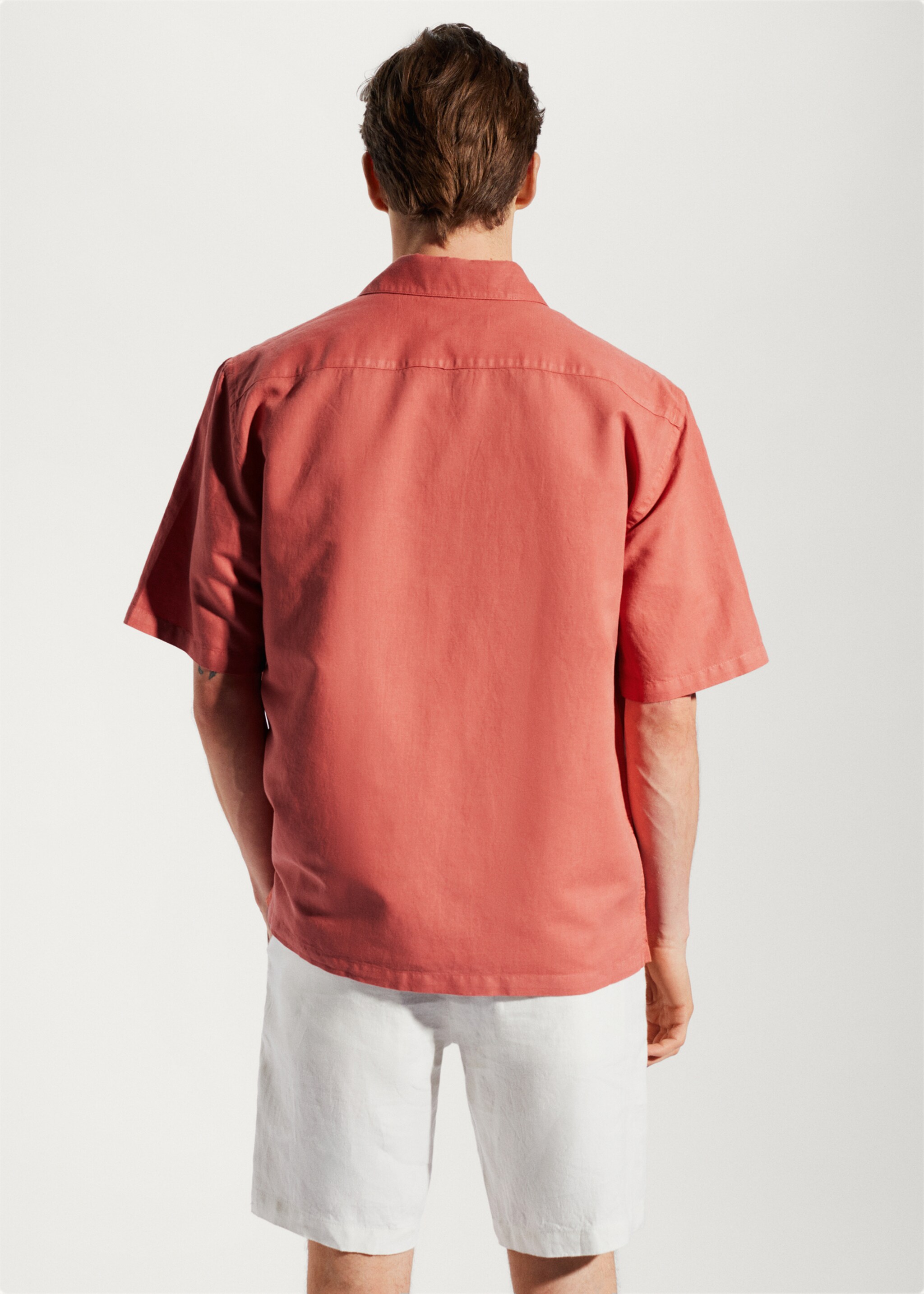 Camisa algodón-lino cuello bowling - Reverso del artículo