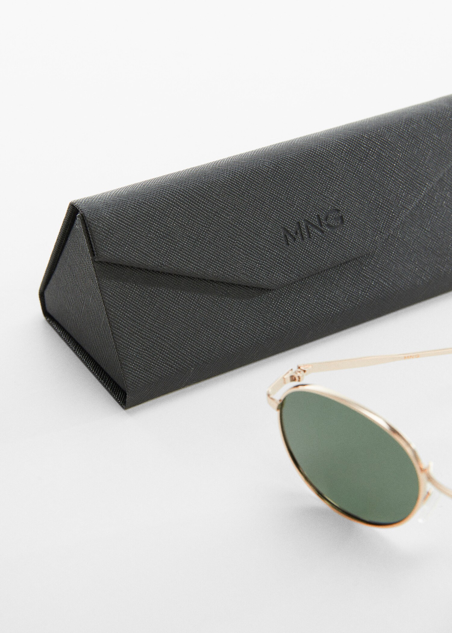 Polarised sunglasses - Details of the article 2