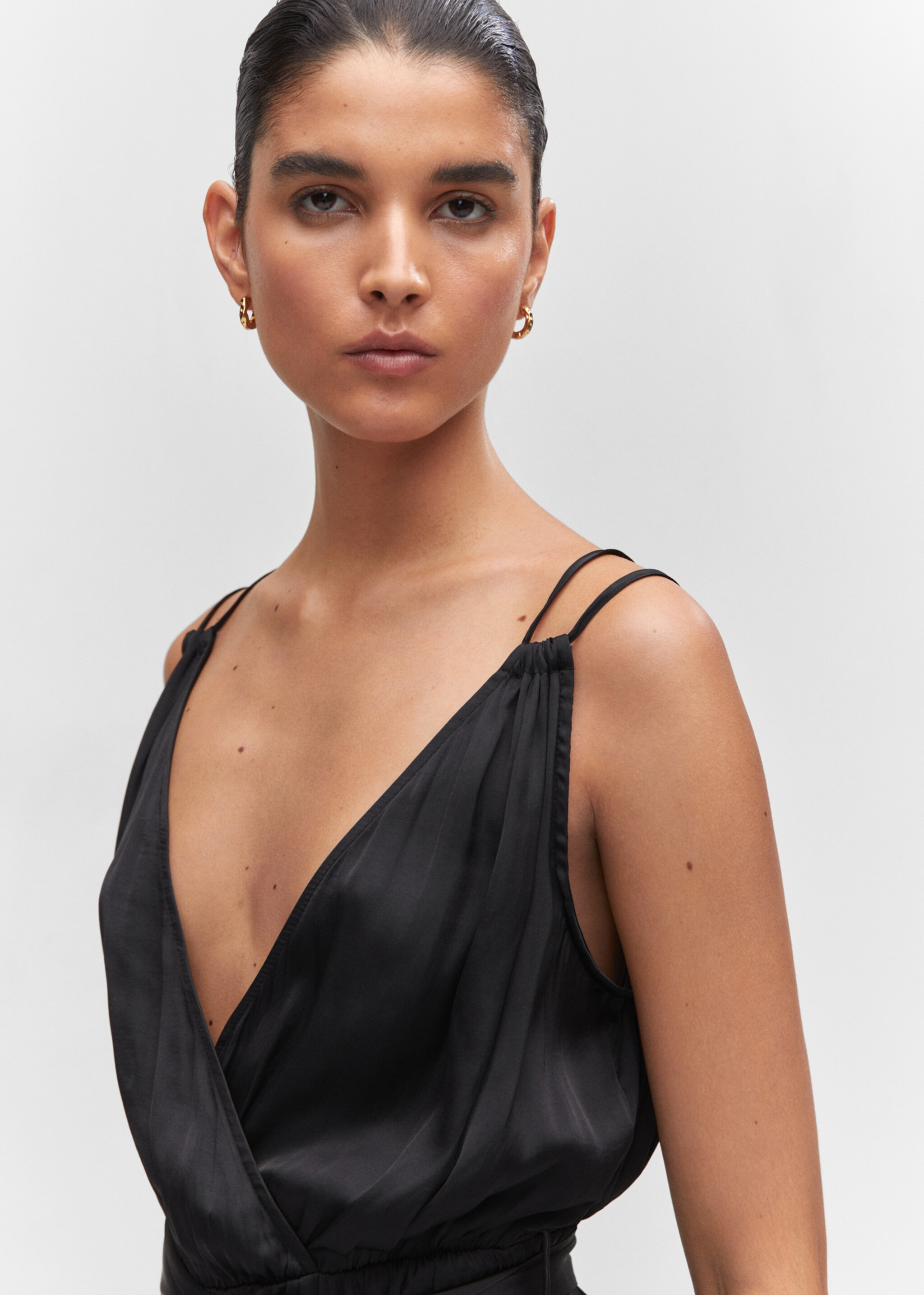 Satin pleated jumpsuit - Details of the article 1, Black. Ref: 57020766-00.