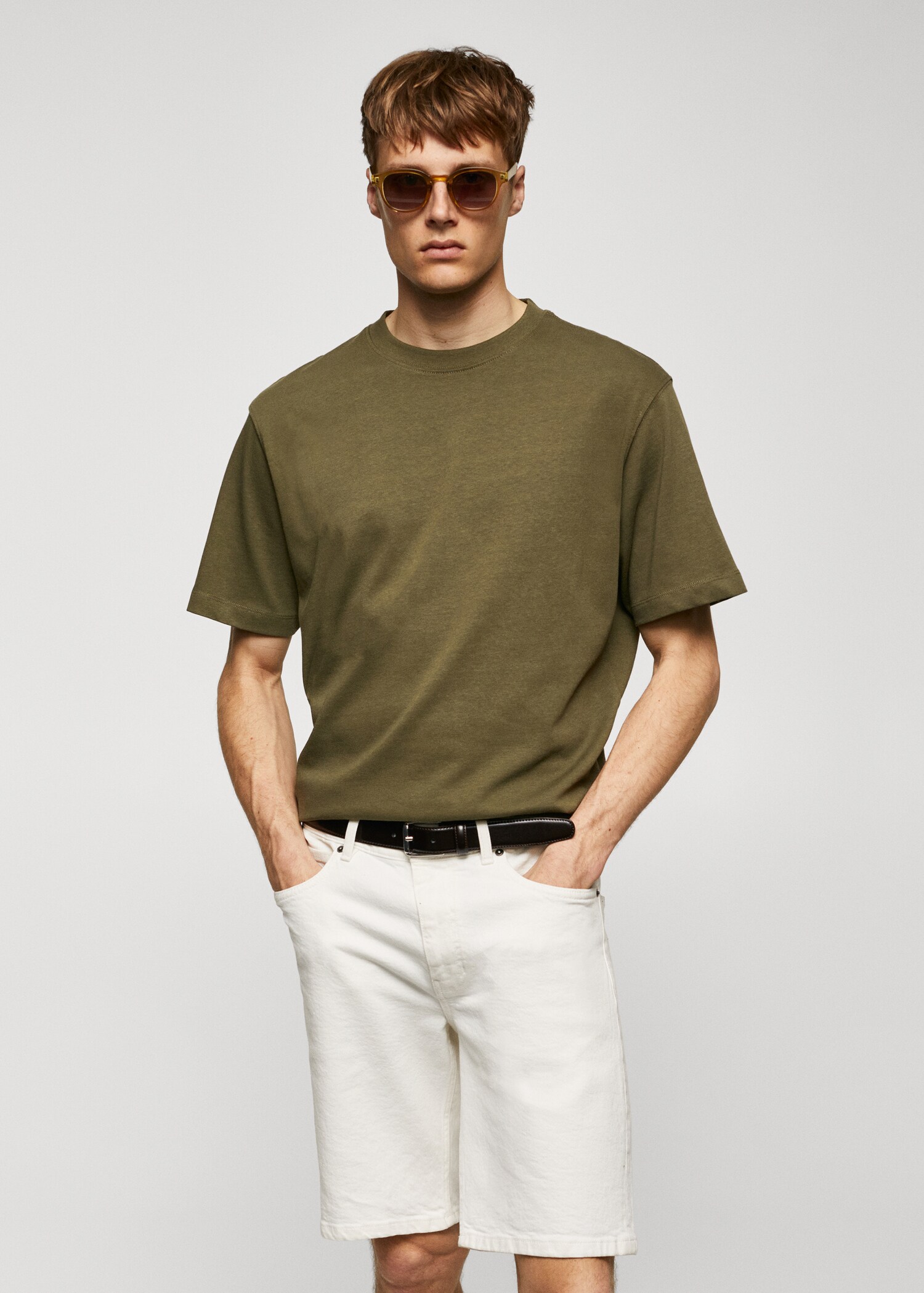Basic 100% cotton relaxed-fit t-shirt - Medium plane