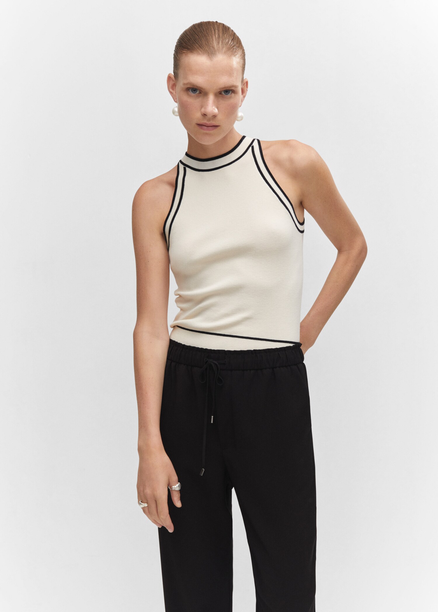Flowy straight-fit trousers with bow - Details of the article 1