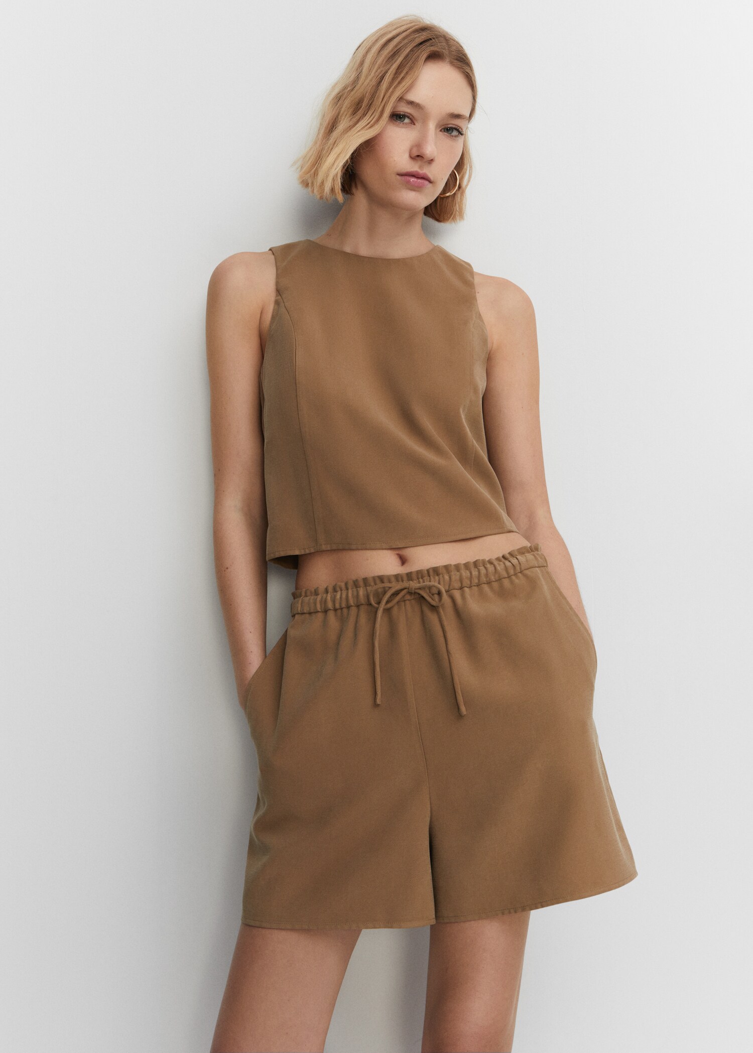 Elastic waist shorts - Details of the article 2