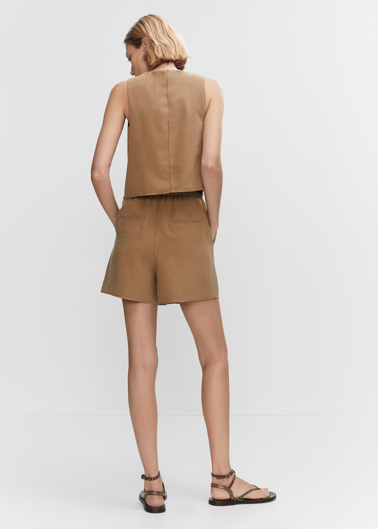 Elastic waist shorts - Reverse of the article