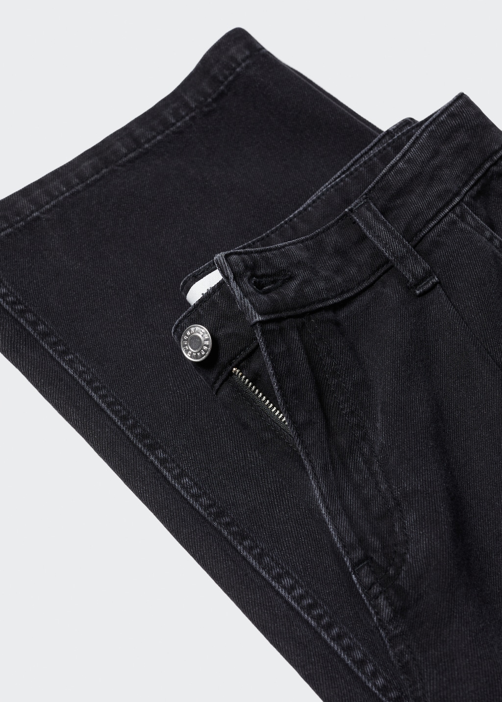 Straight pleated jeans