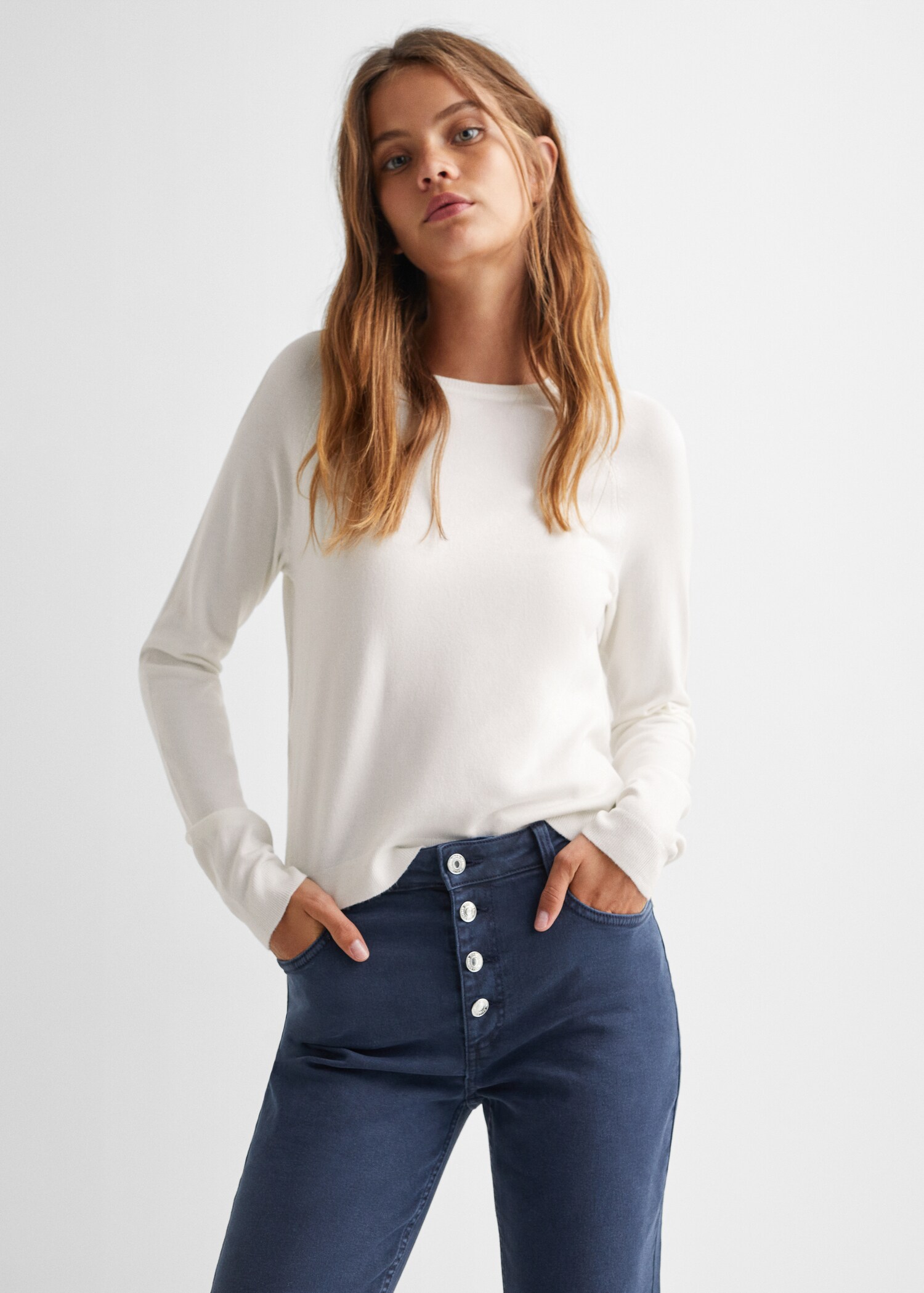 Jeans flare botones - Plano medio