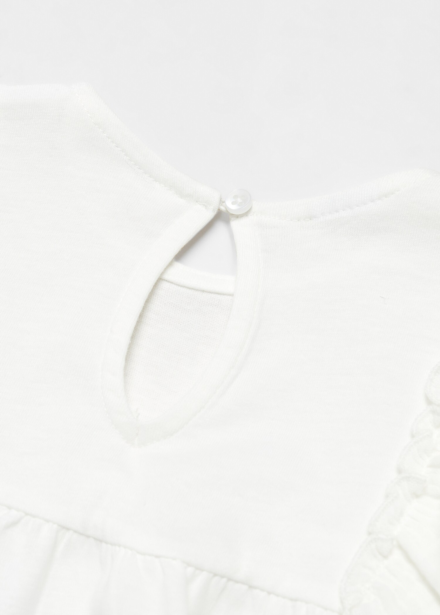Long -sleeved t-shirt with ruffles - Details of the article 0