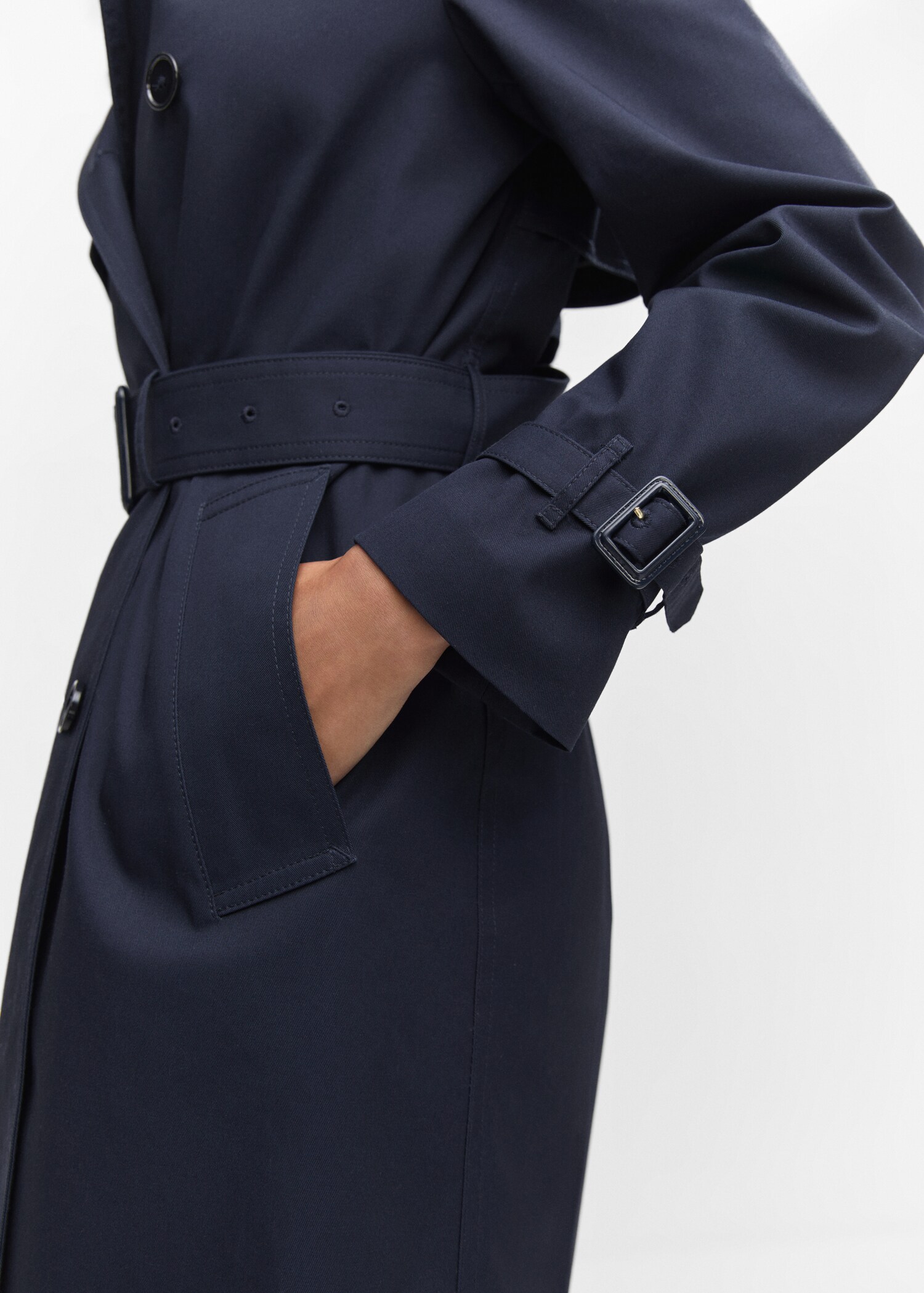 Klassischer Trenchcoat mit Gürtel - Detail des Artikels 6