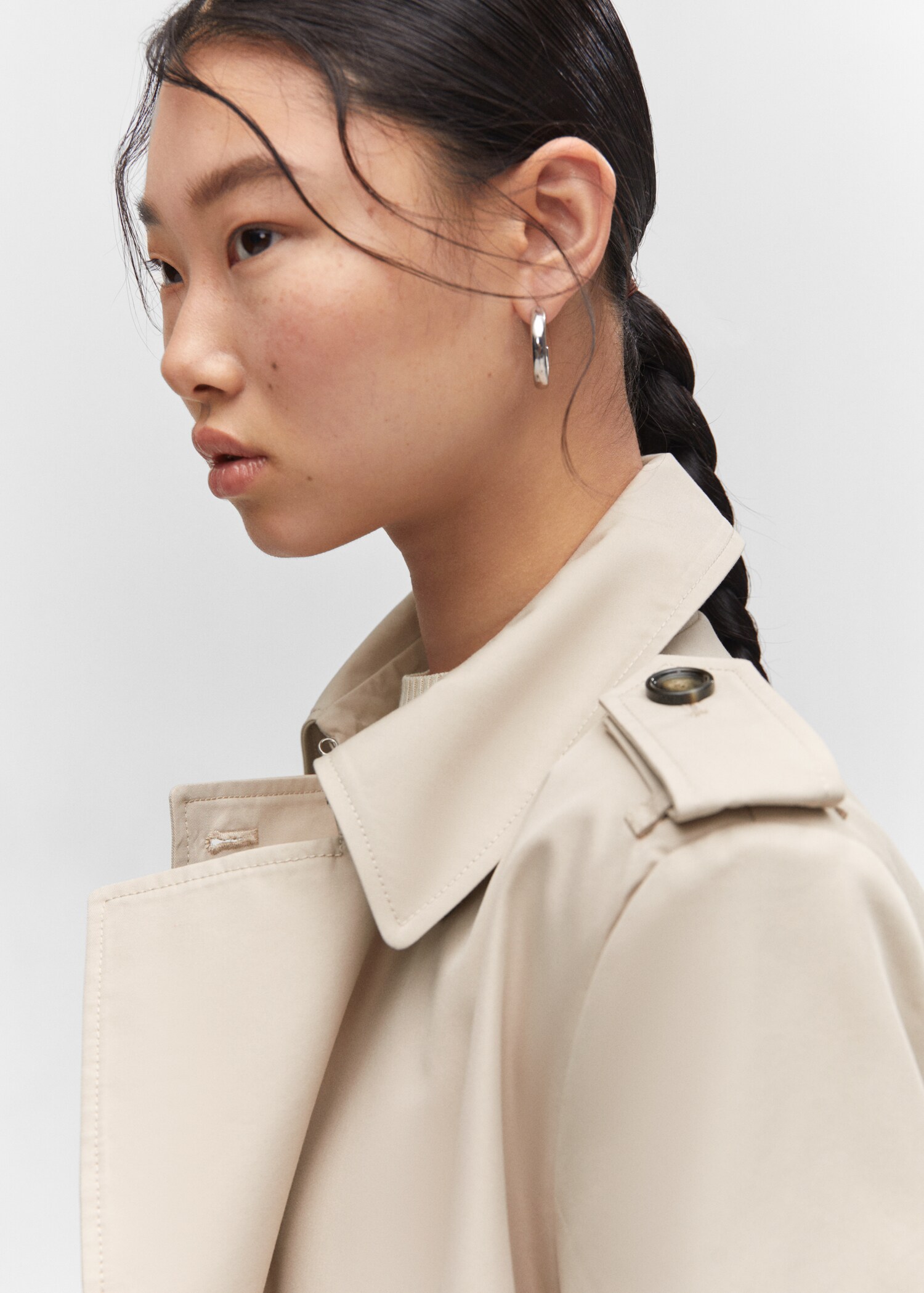 Waterproof double-breasted trench coat - Details of the article 1