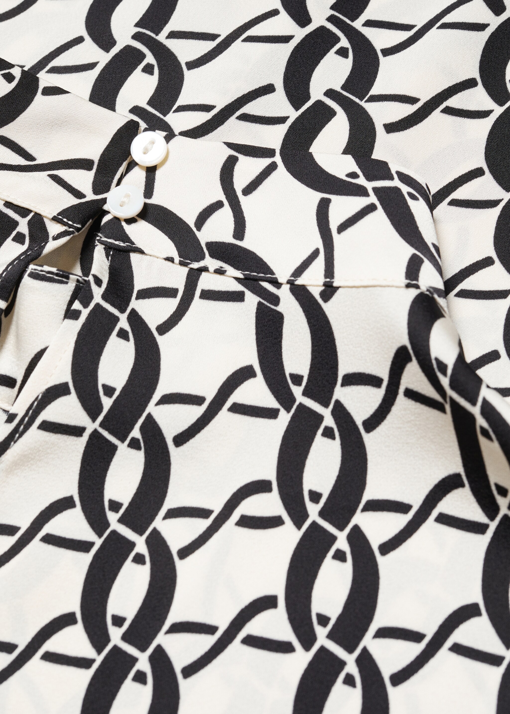 Chain print blouse - Details of the article 8, Off White. Ref: 57023810-00.