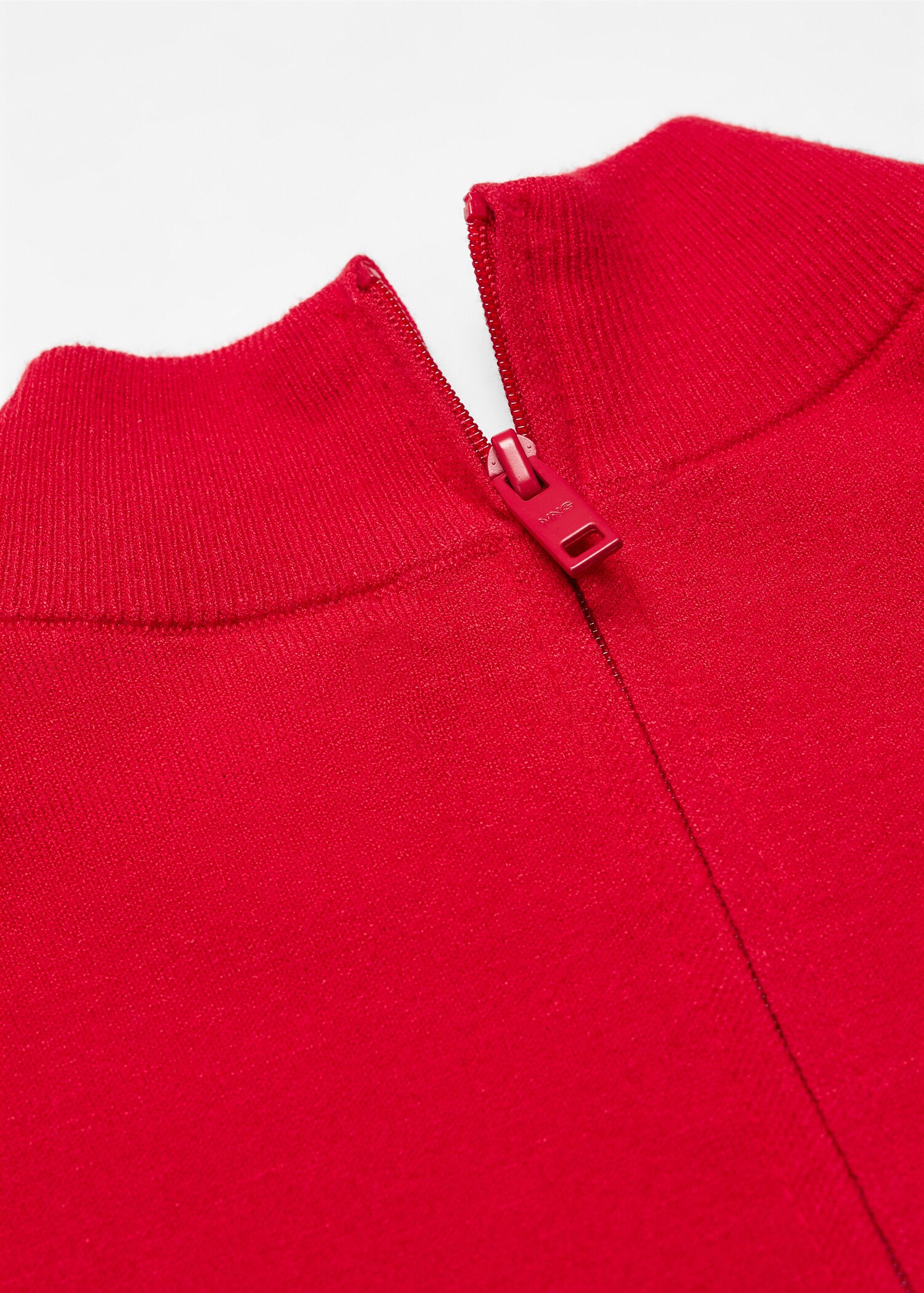 Feinstrickpullover mit Reißverschluss - Detail des Artikels 8