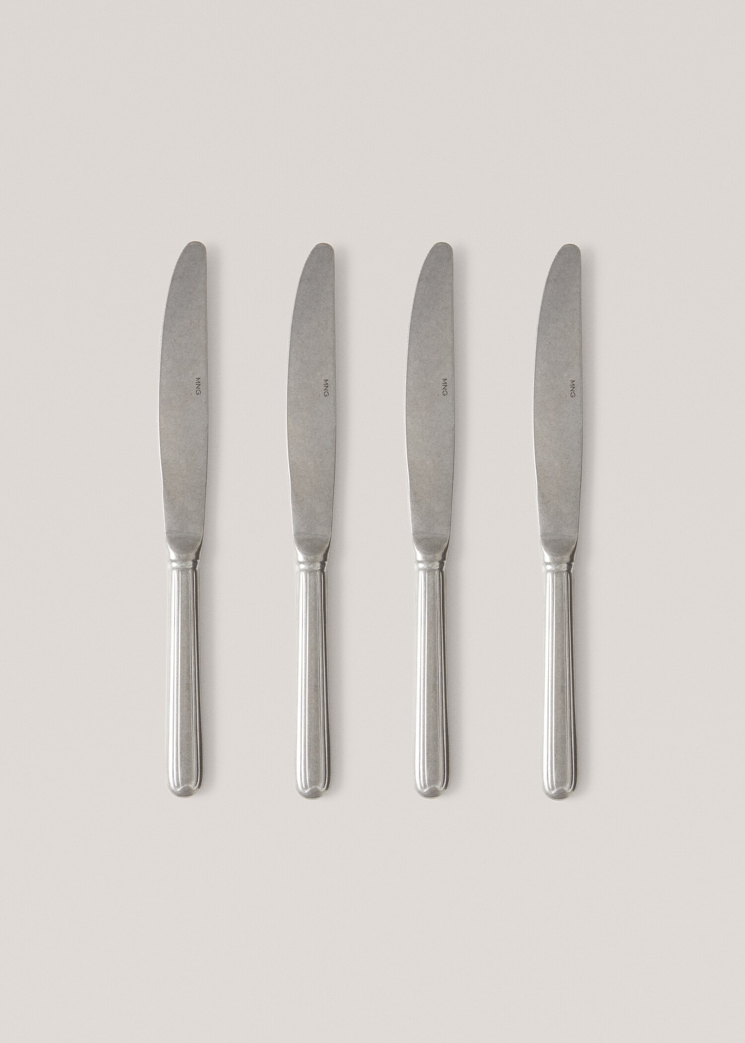 Pack of 4 old silver knives - Article without model