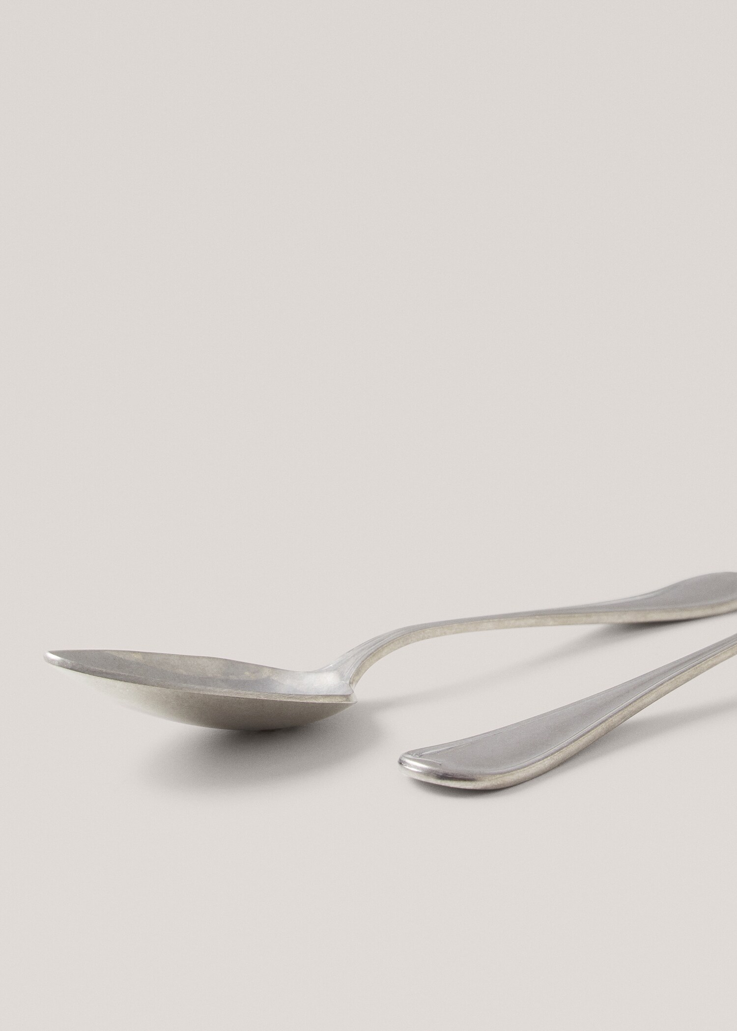 Pack of 4 old silver dessert spoons - Details of the article 1