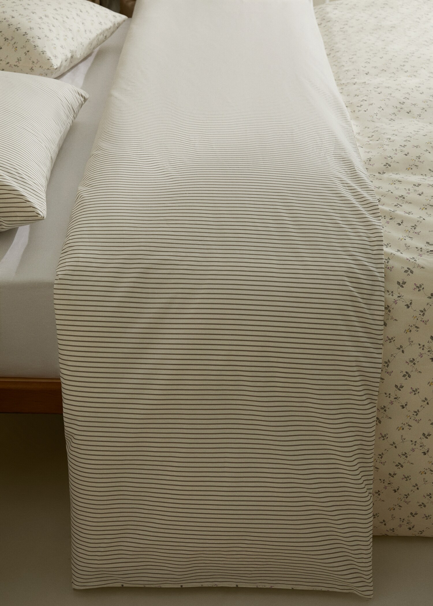 Copripiumino stampa floreale letto 180 cm - Dettaglio dell'articolo 7