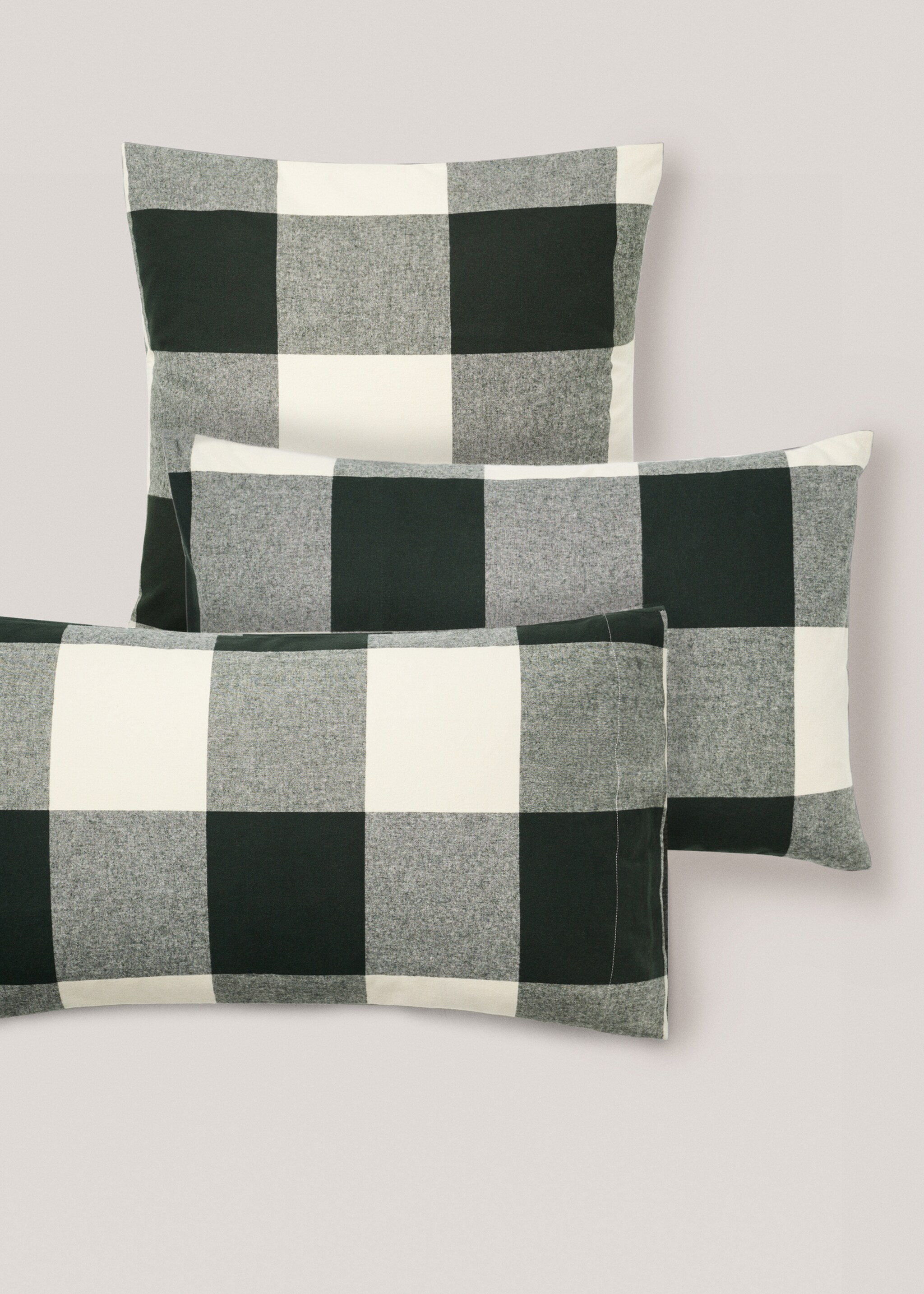 Taie d’oreiller flanelle carreaux 50x75 cm (Lot de 2) - Détail de l'article 4, Vert foncé. Ref: 57024053-00.