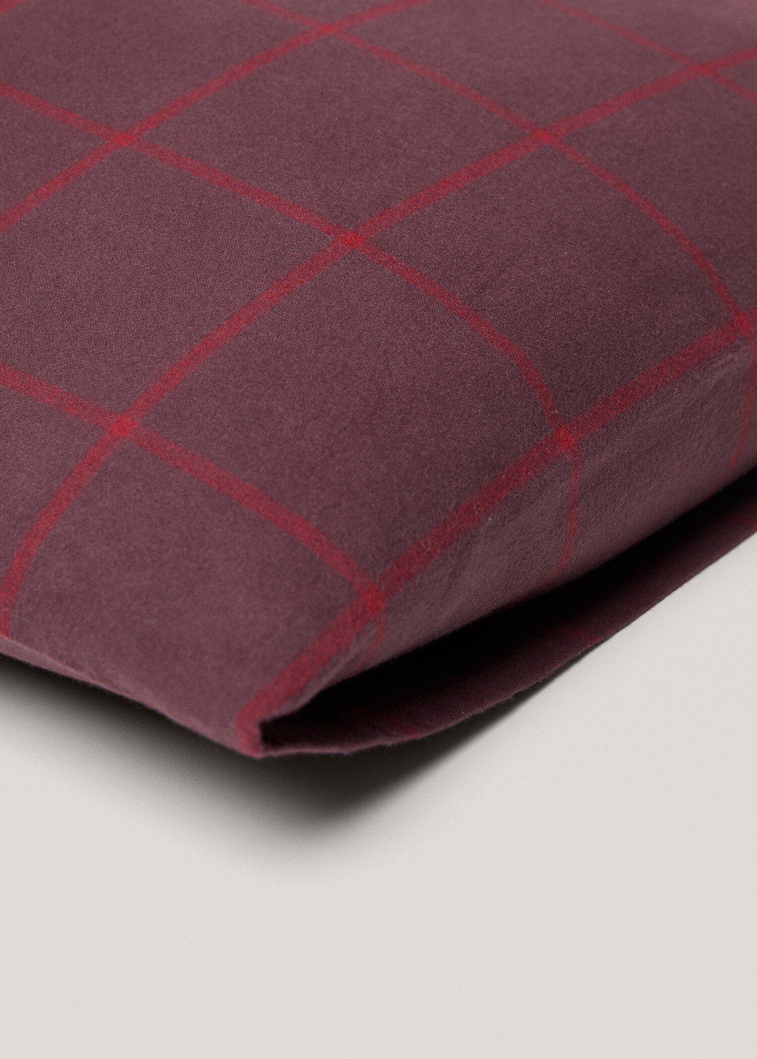 Check flannel pillowcase 60x60cm - Details of the article 1