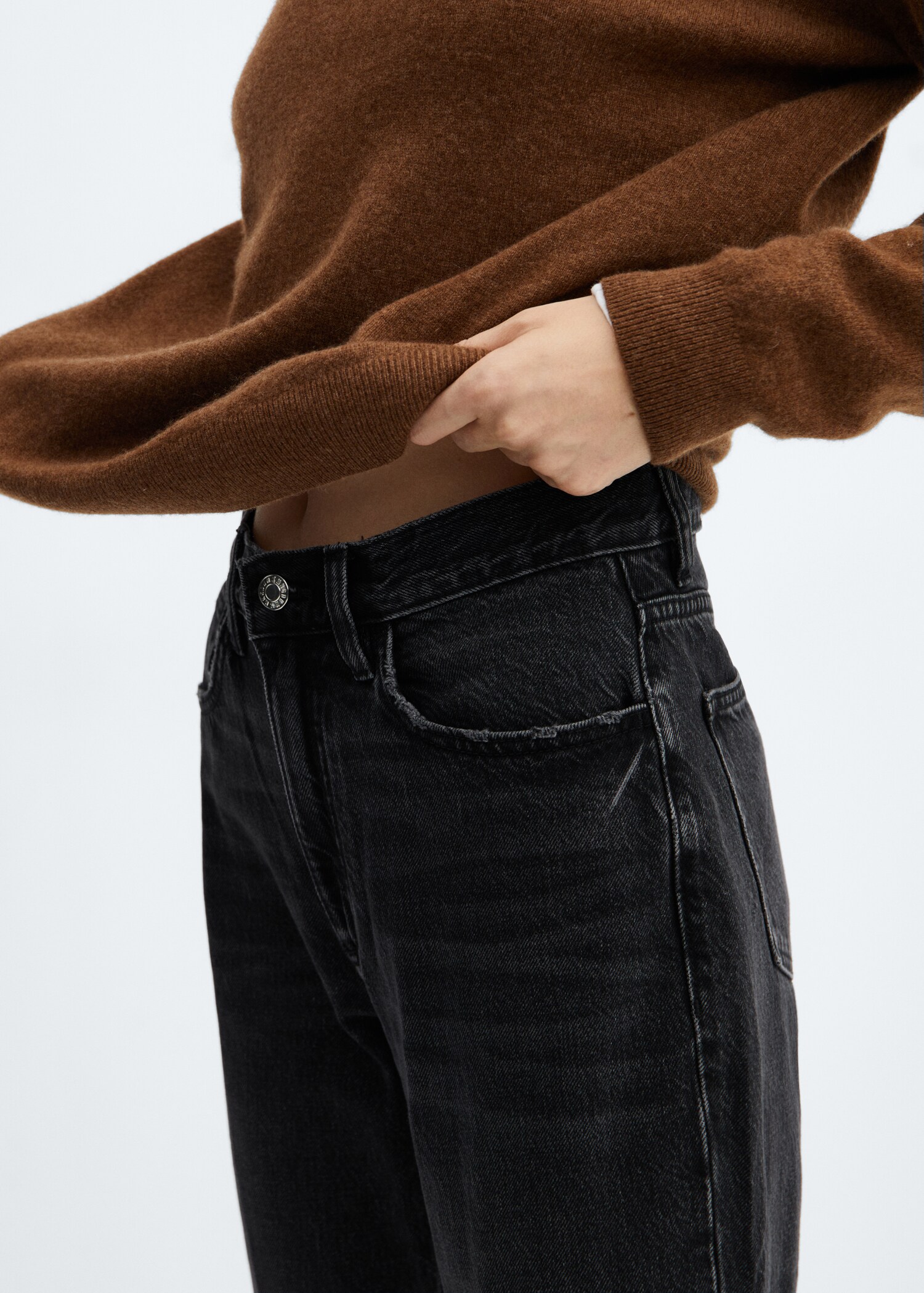 Mid-rise straight jeans - Details of the article 6