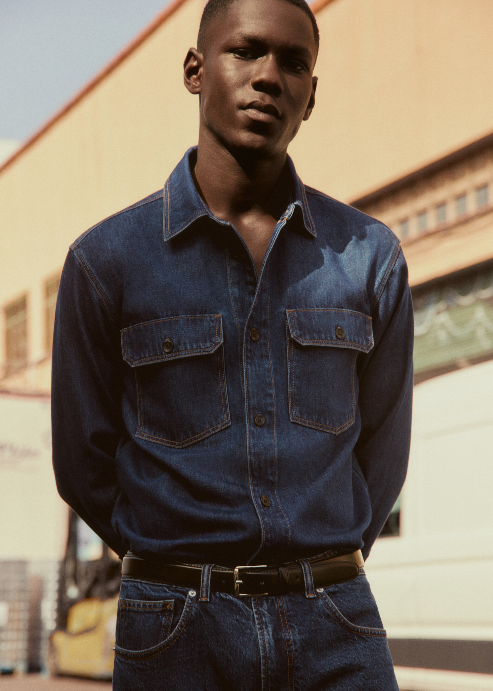 Cotton denim overshirt with pockets - Details of the article 6, Dark Blue. Ref: 57024417-00.