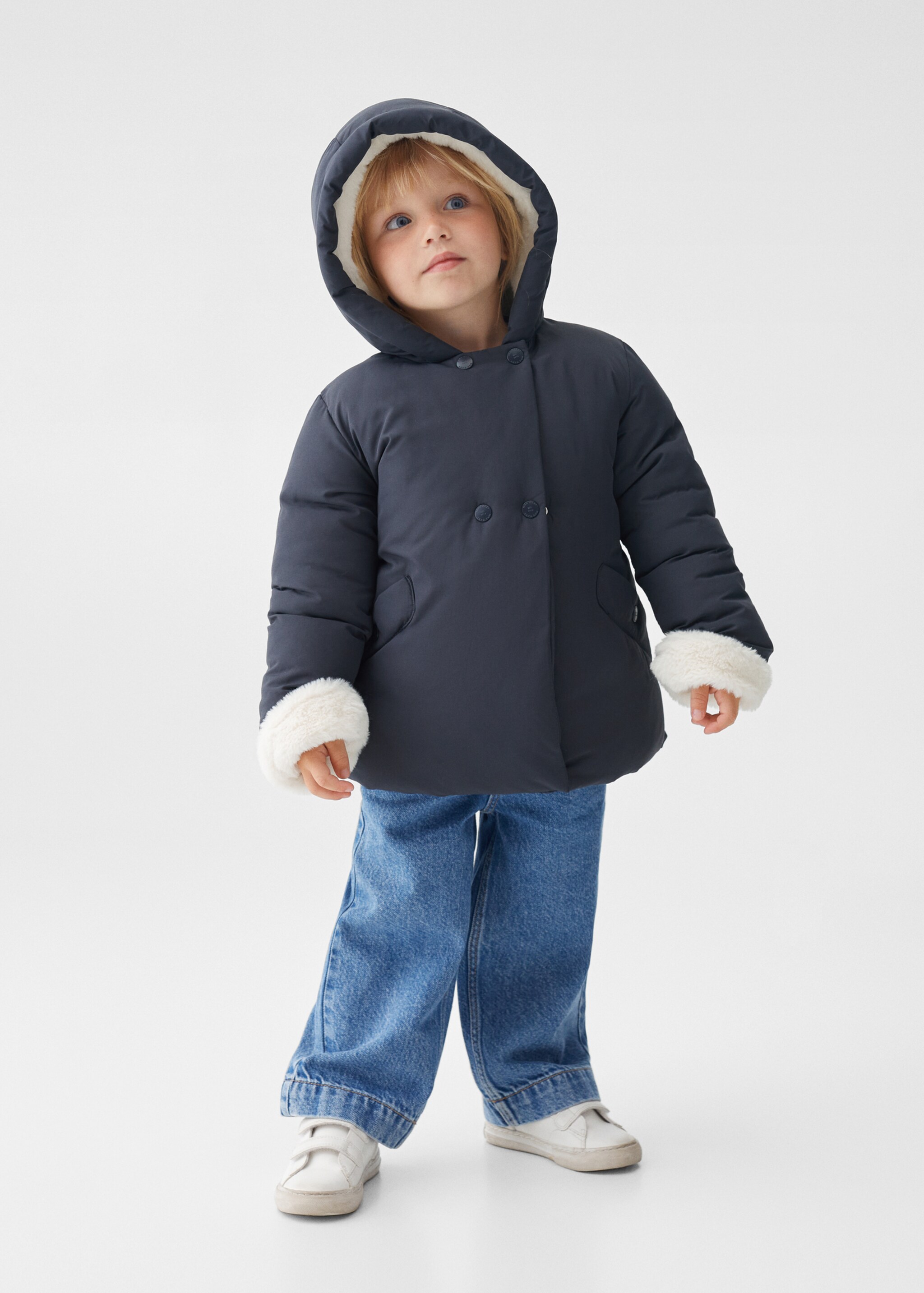 Anorak mit Kunstfell-Innenseite - Detail des Artikels 2, Dunkles Marineblau. Ref: 57024757-00.