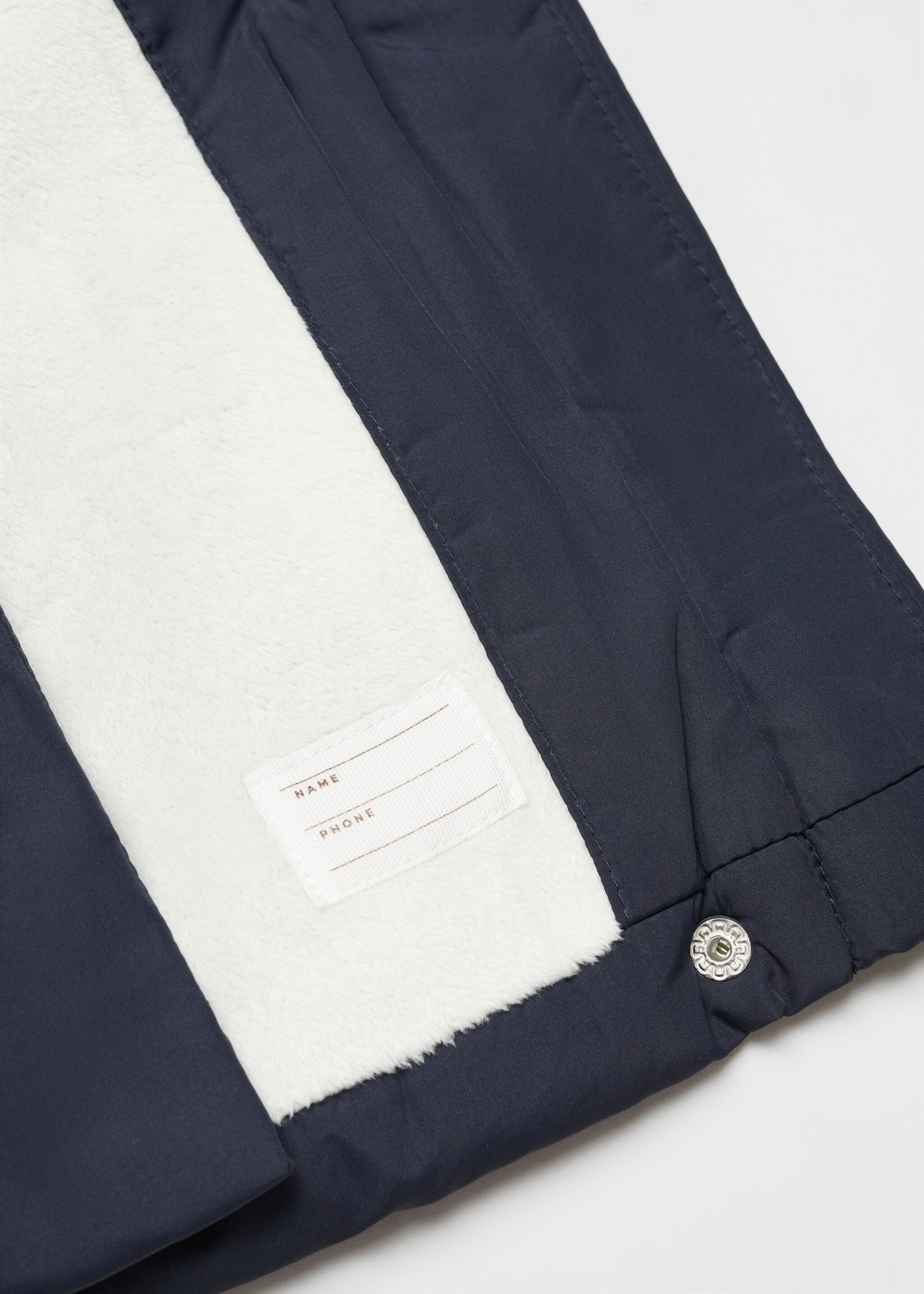 Anorak mit Kunstfell-Innenseite - Detail des Artikels 8, Dunkles Marineblau. Ref: 57024757-00.