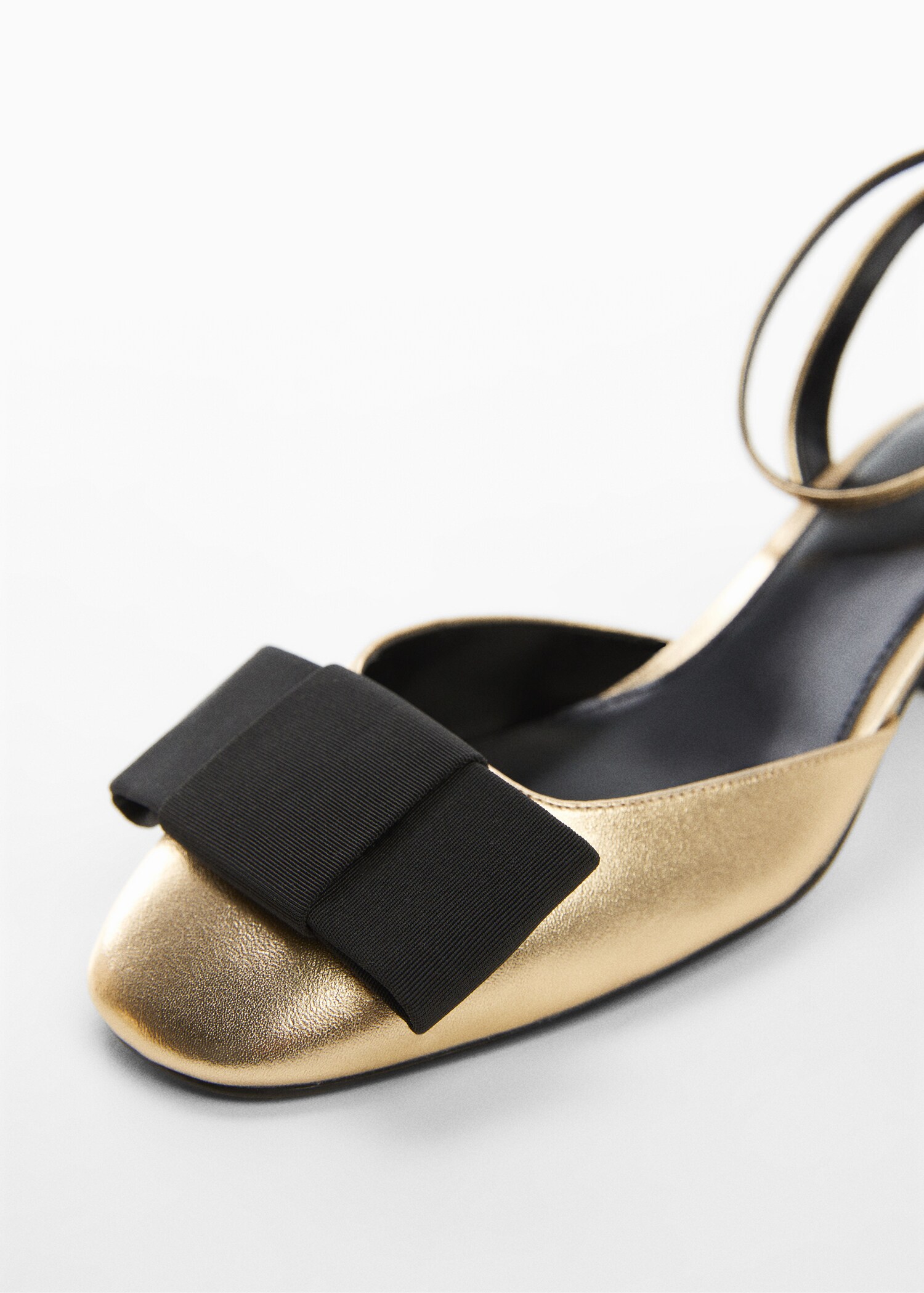 Metallic shoes with bow - Details of the article 1