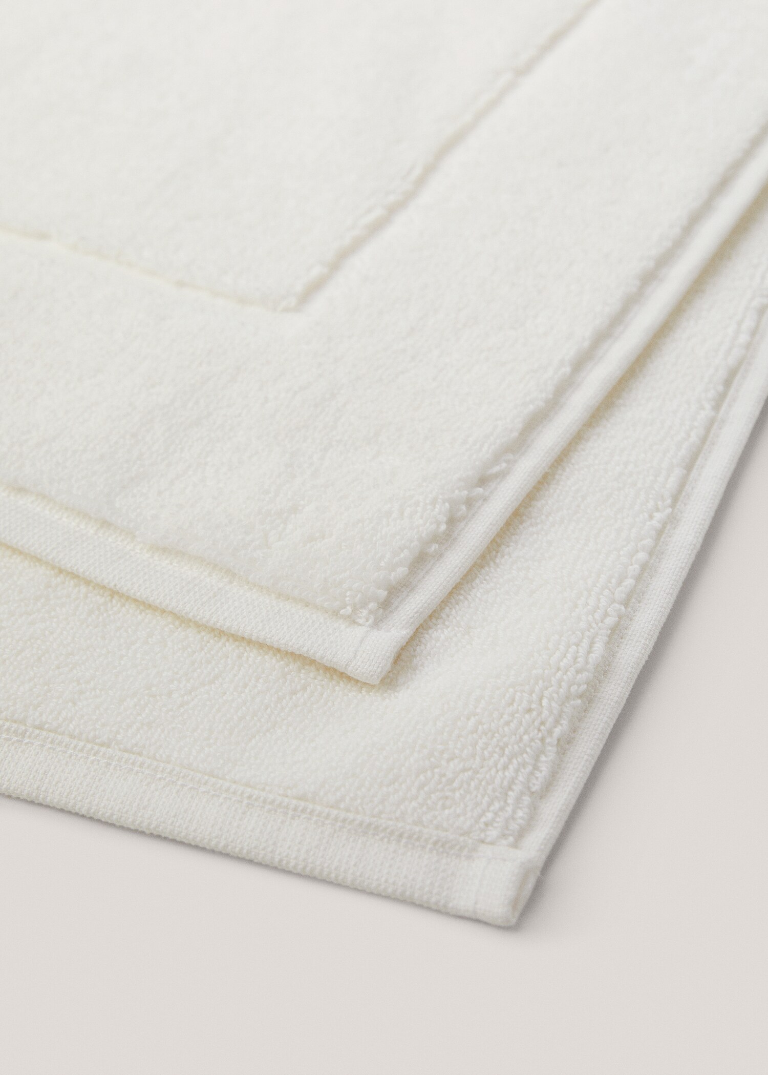 100% cotton bath mat - Details of the article 2