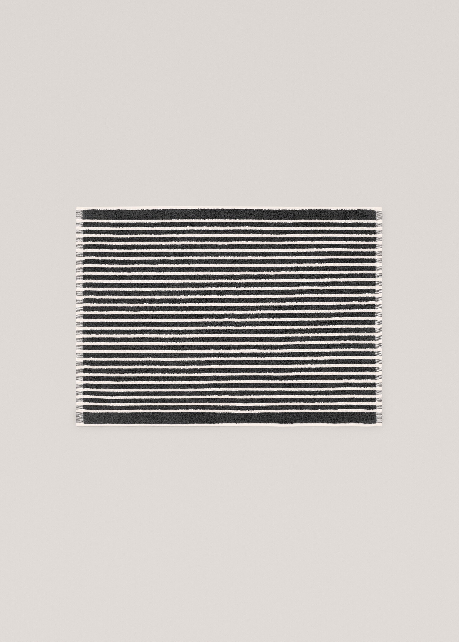Striped cotton rug - Article without model