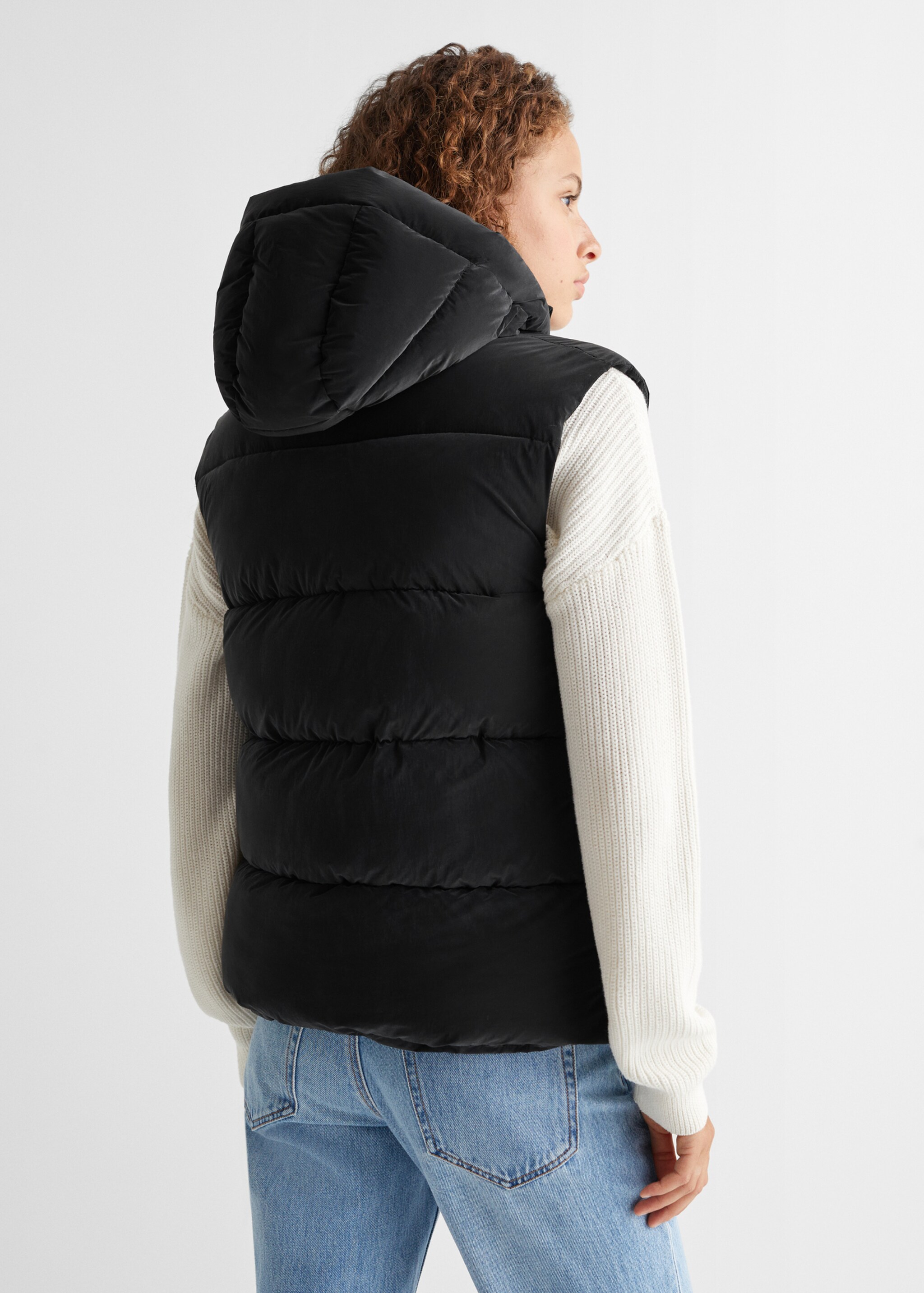 Gilet imbottito cappuccio - Retro dell'articolo