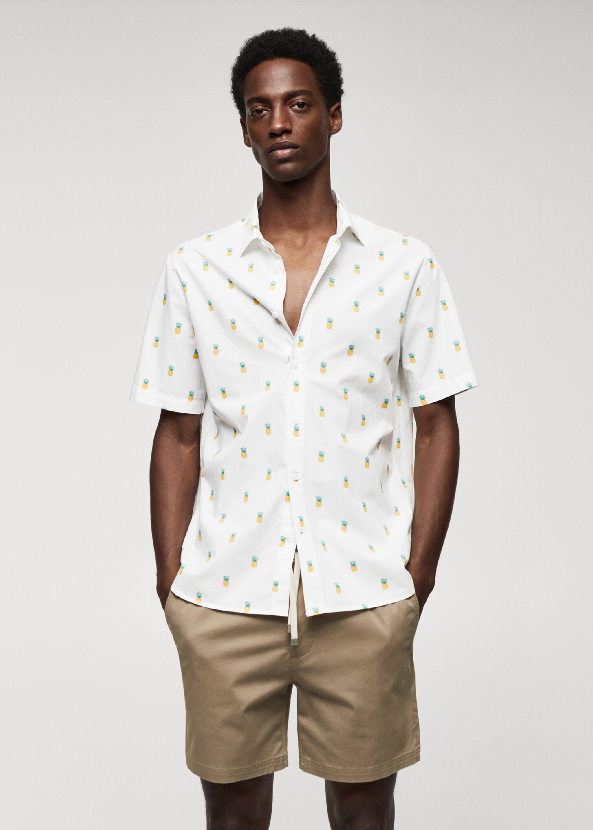 100% cotton shirt with pineapple print - Medium plane