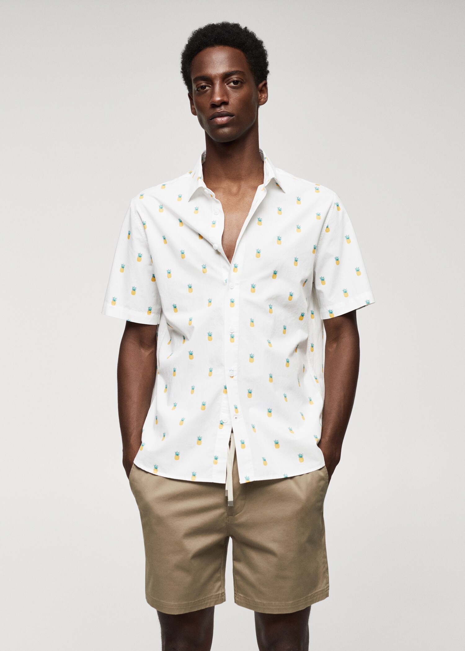 100% cotton shirt with pineapple print - Medium plane