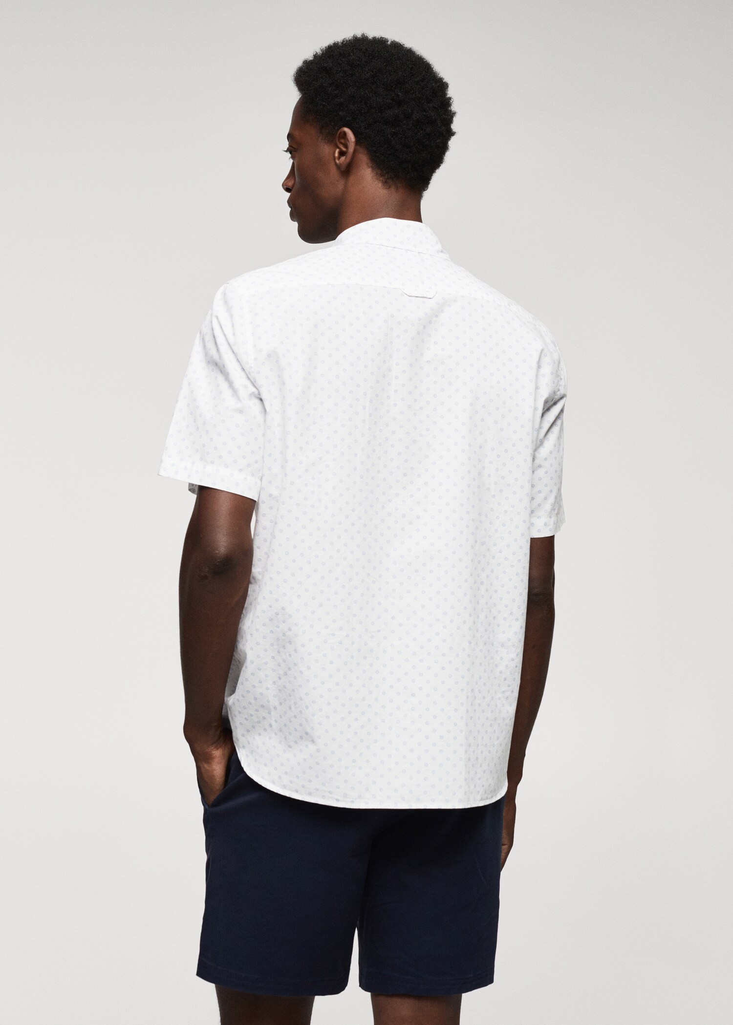 100% cotton short-sleeved mirco-patterned shirt - Reverse of the article