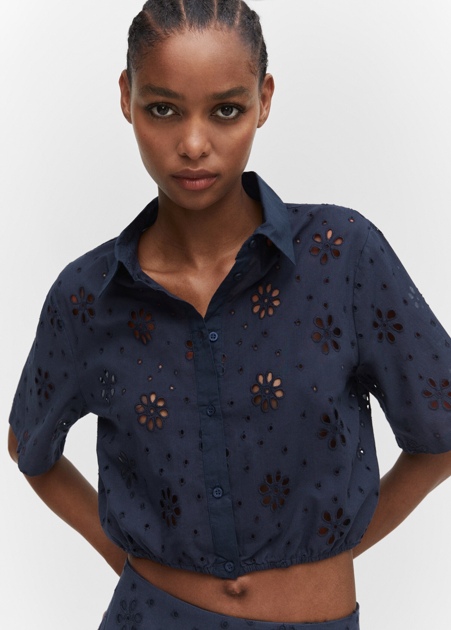 Embroidered crop top - Details of the article 1