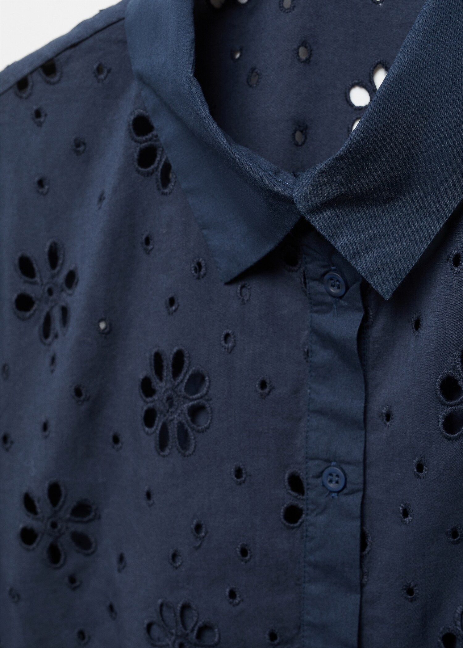 Embroidered crop top - Details of the article 8