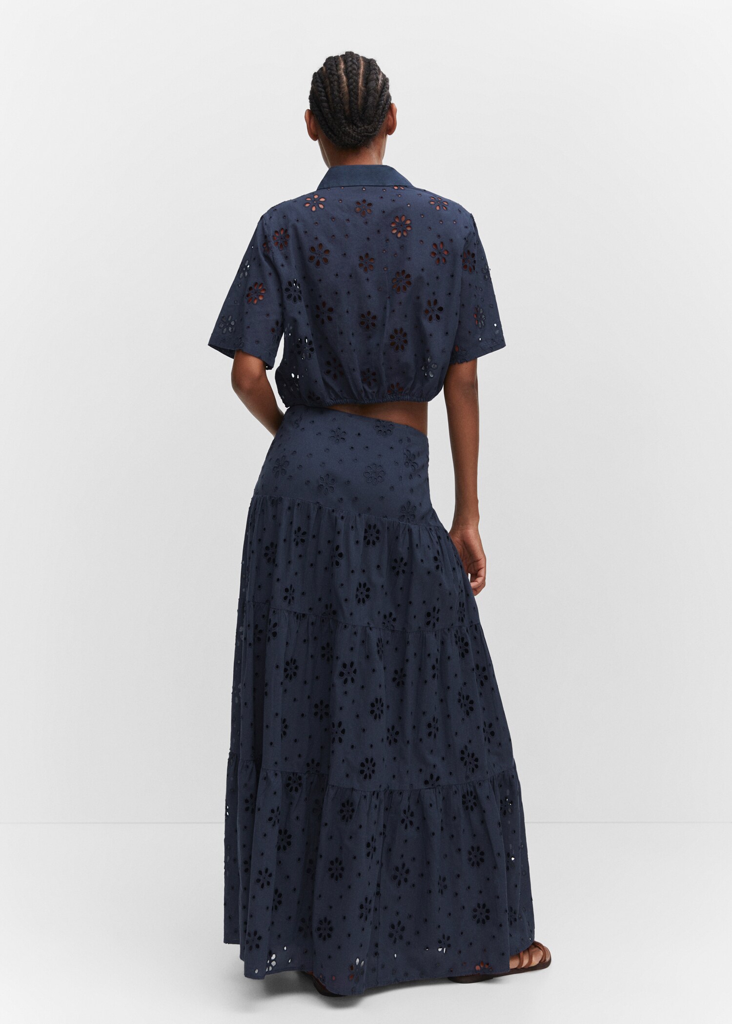 Embroidered crop top - Reverse of the article