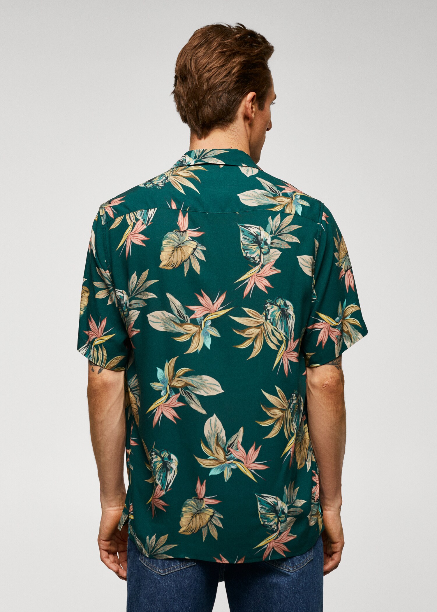Hawaiimönstrad regular fit-skjorta - Artikelns baksida
