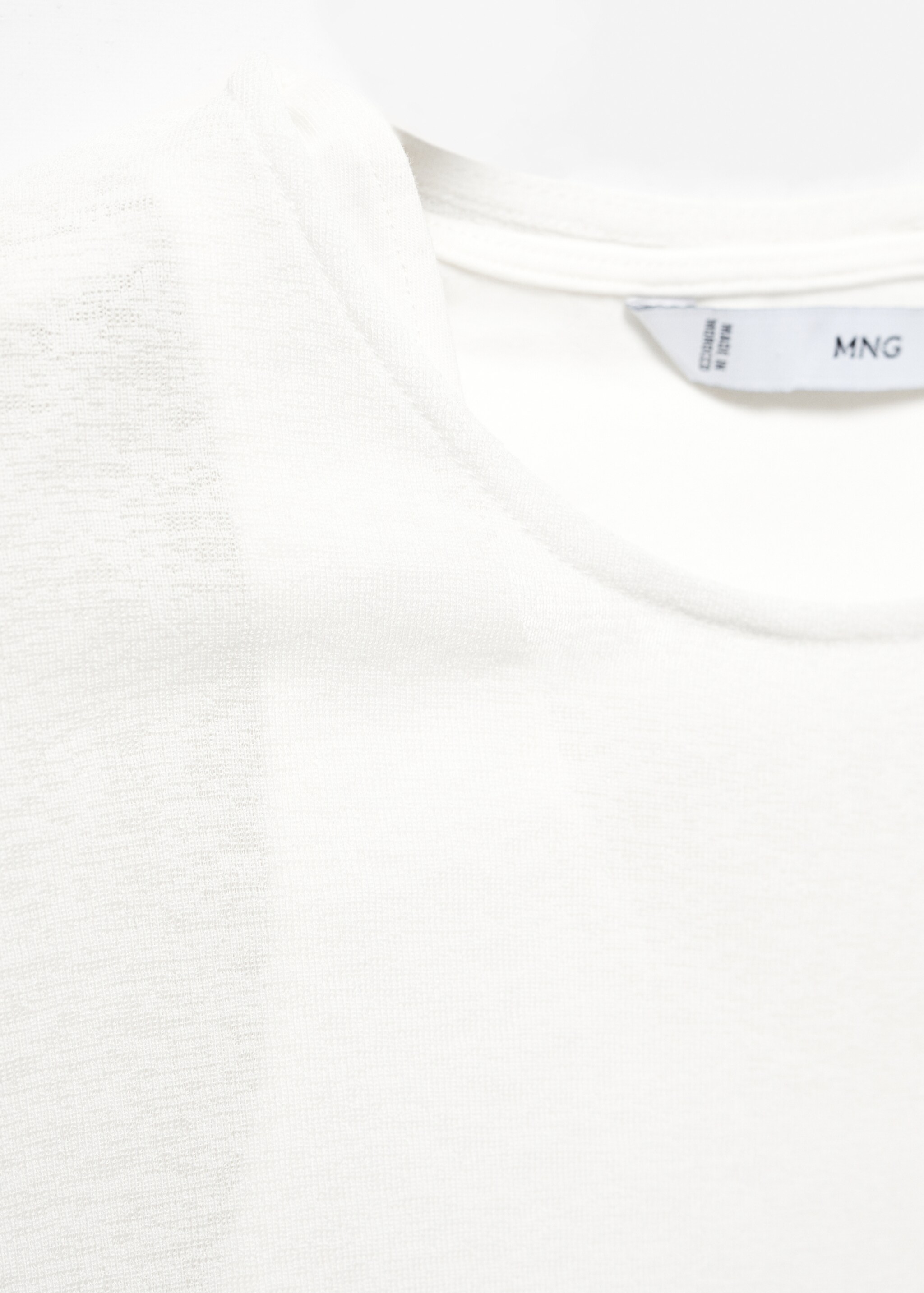 T-shirt av bomullsblandning - Detaljer om artikeln 8, Benvit. Ref: 57025814-00.