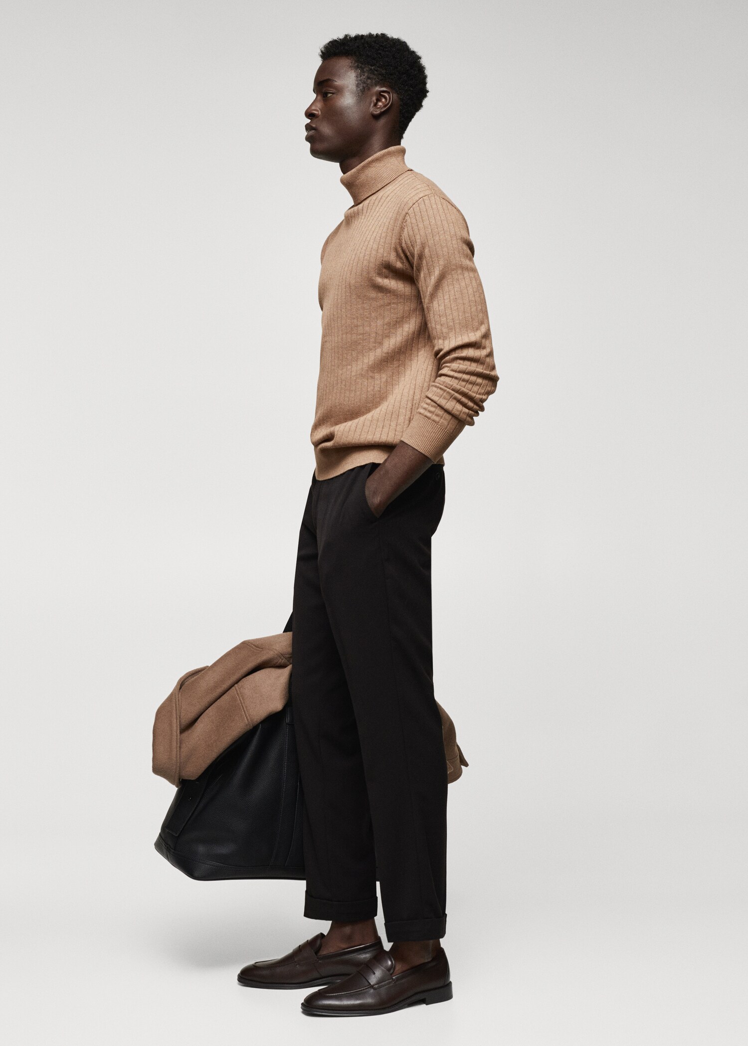 Gerippter Rollkragenpullover - Detail des Artikels 2